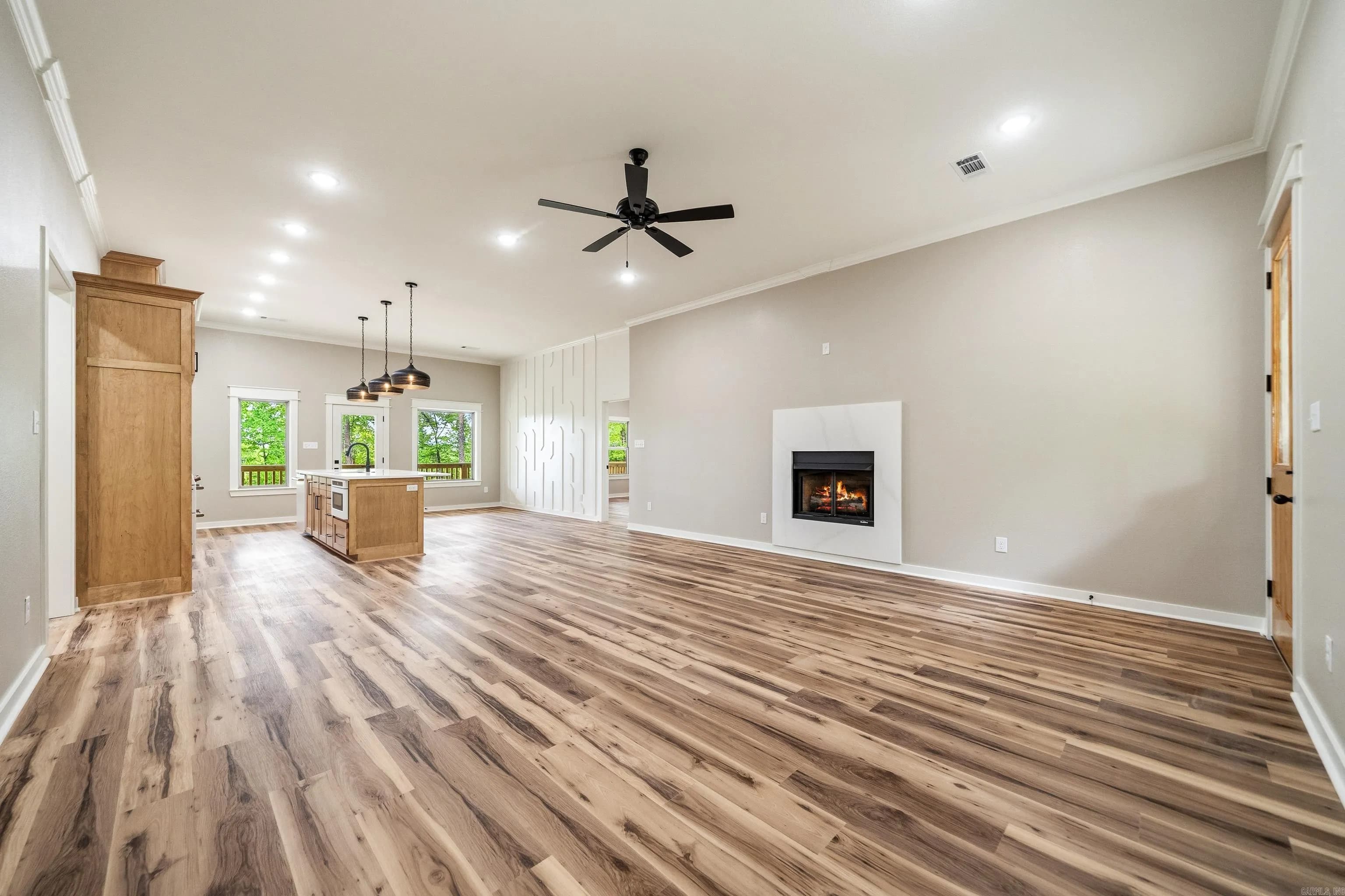 Property at 185  Woodview - Image 27