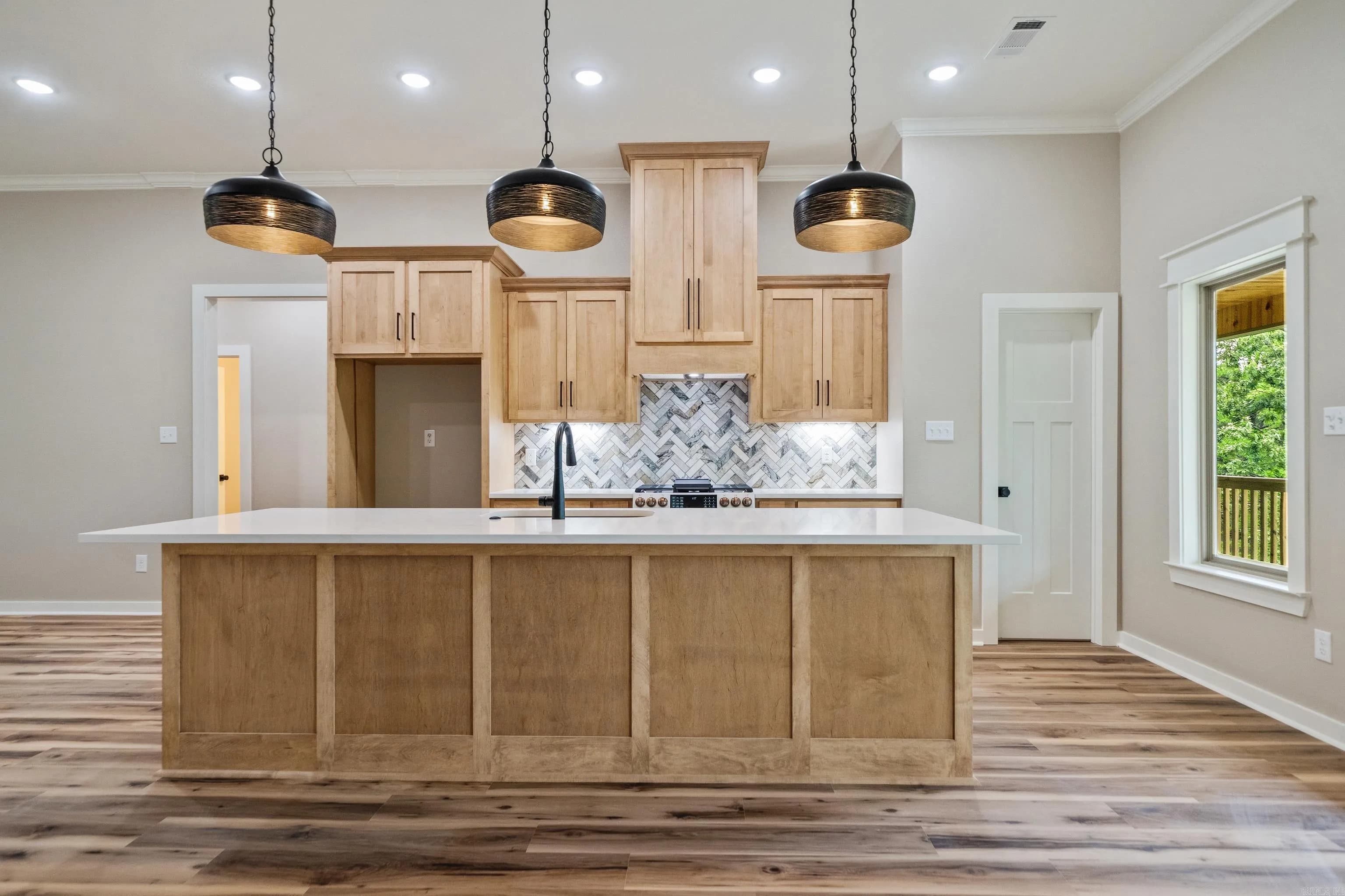 Property at 185  Woodview - Image 33