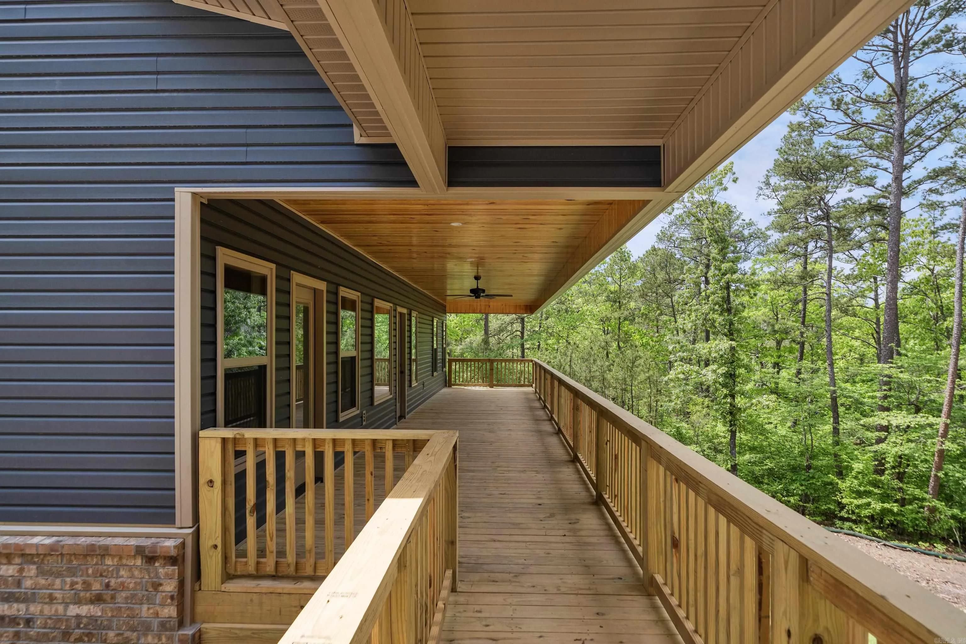 Property at 185  Woodview - Image 21