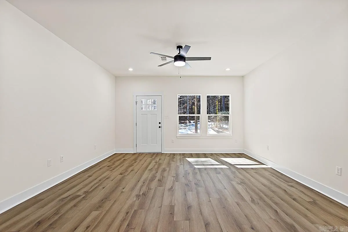 Property at 7622  Bunch - Image 12