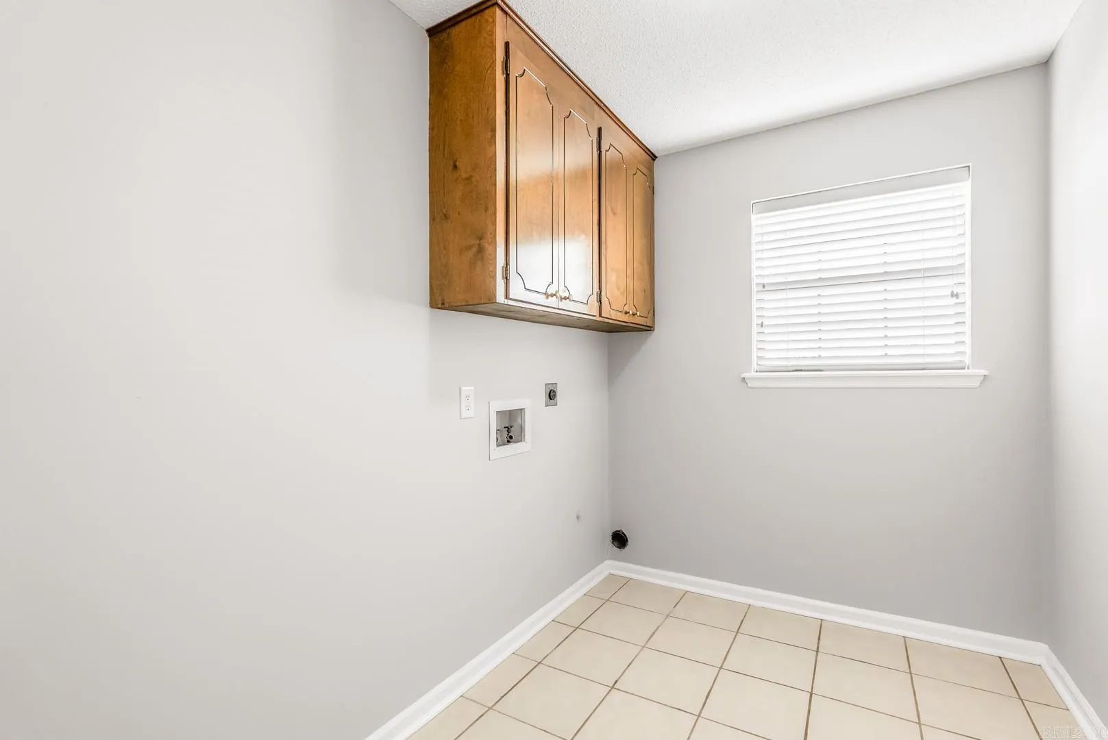 Property at 9  Stanwood - Image 22