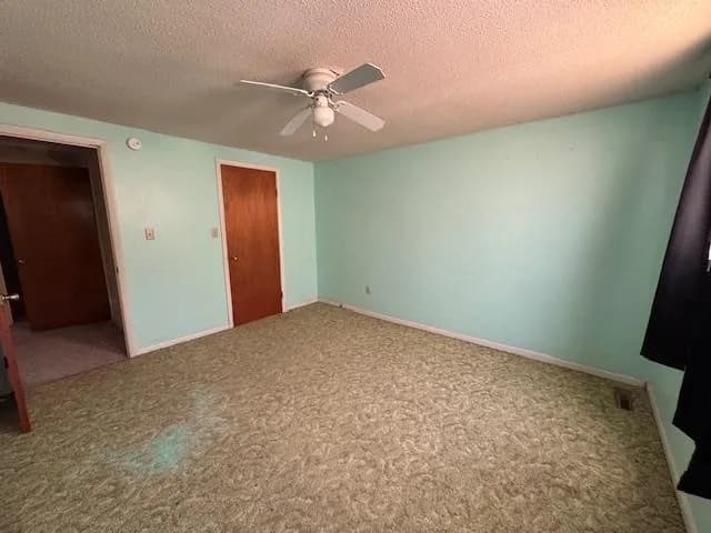 Property at 403 N Pavilion lane - Image 15