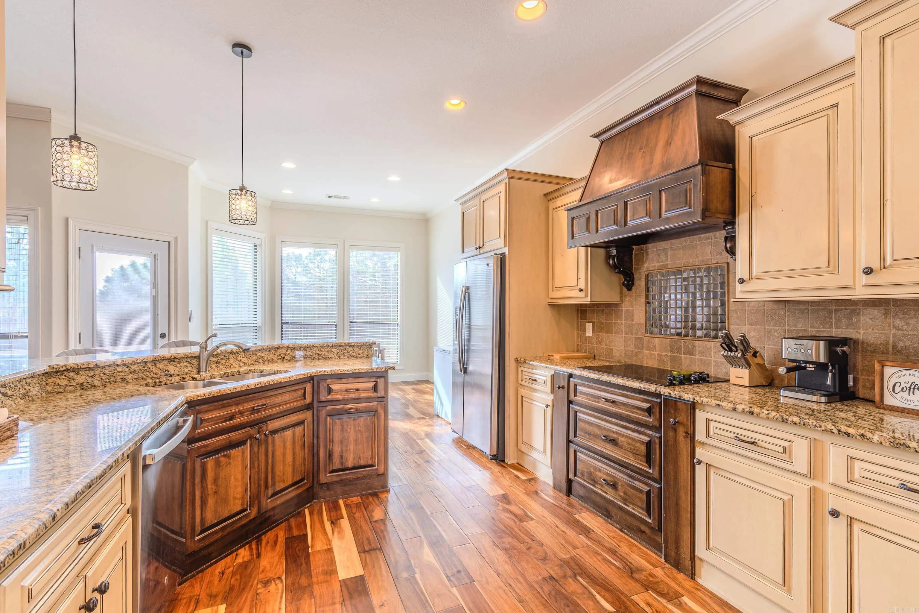 Property at 4600  Glen echo - Image 23