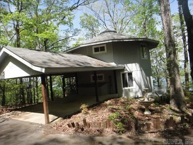 Property at 85  Bluff view - Image 2