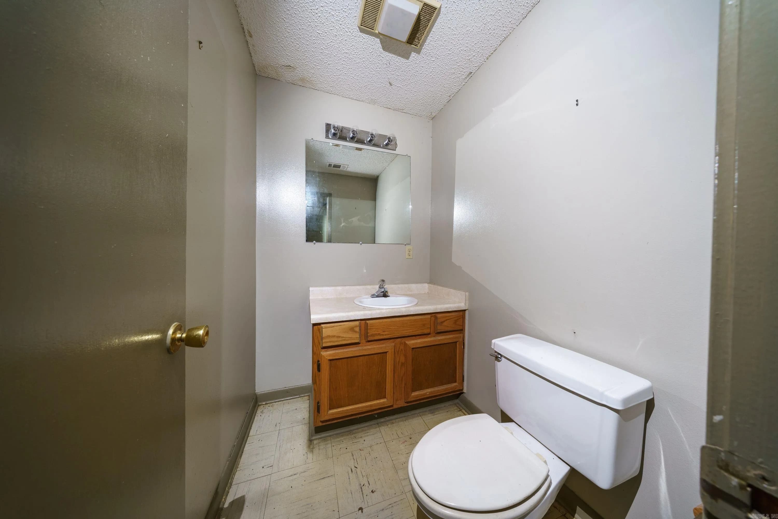 Property at 150  Libby - Image 12