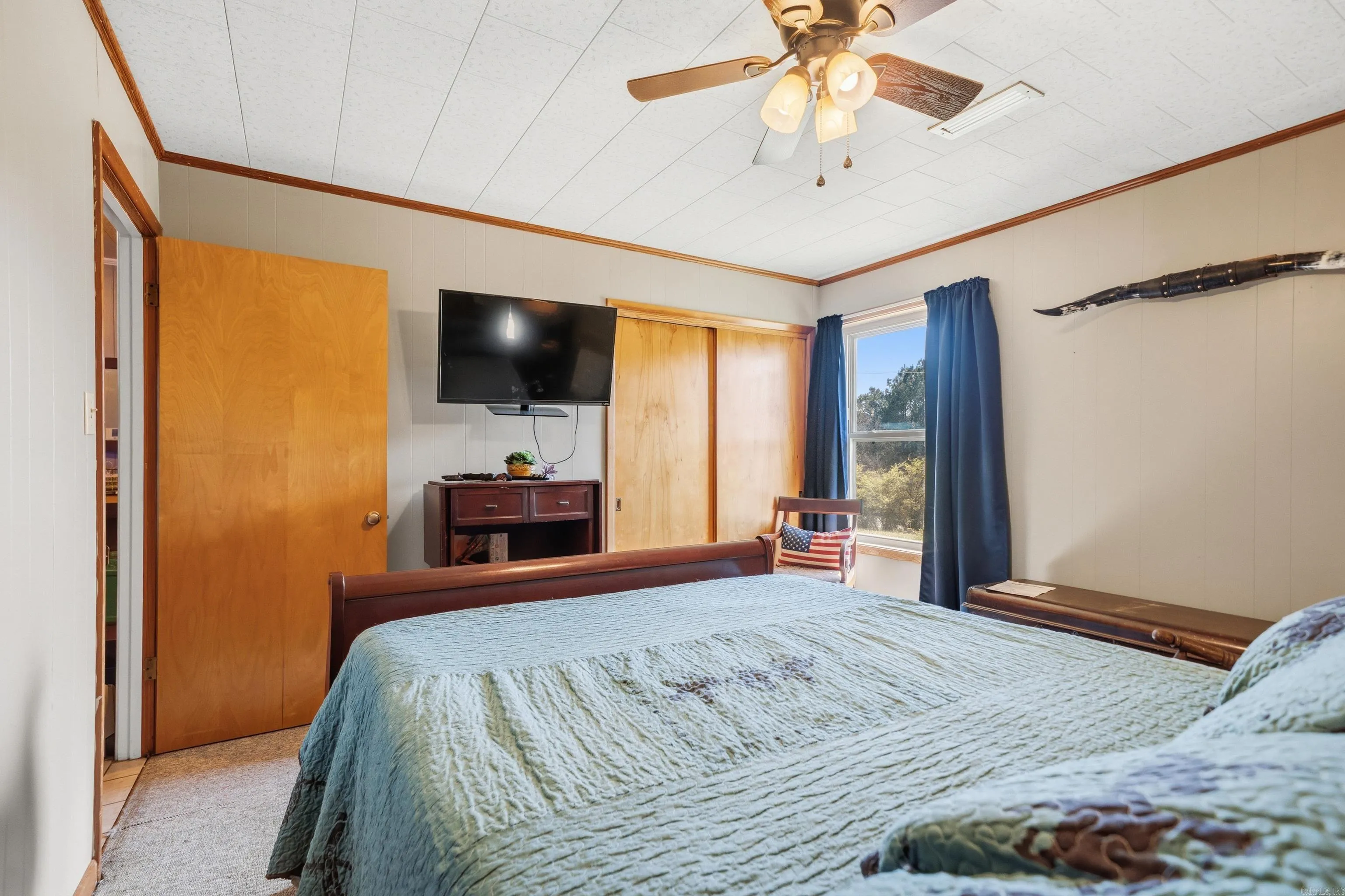 Property at 3478  Airport - Image 17