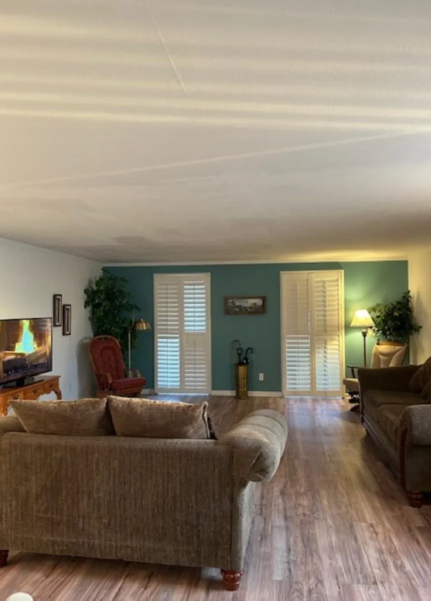 Property at 118 E Main - Image 6