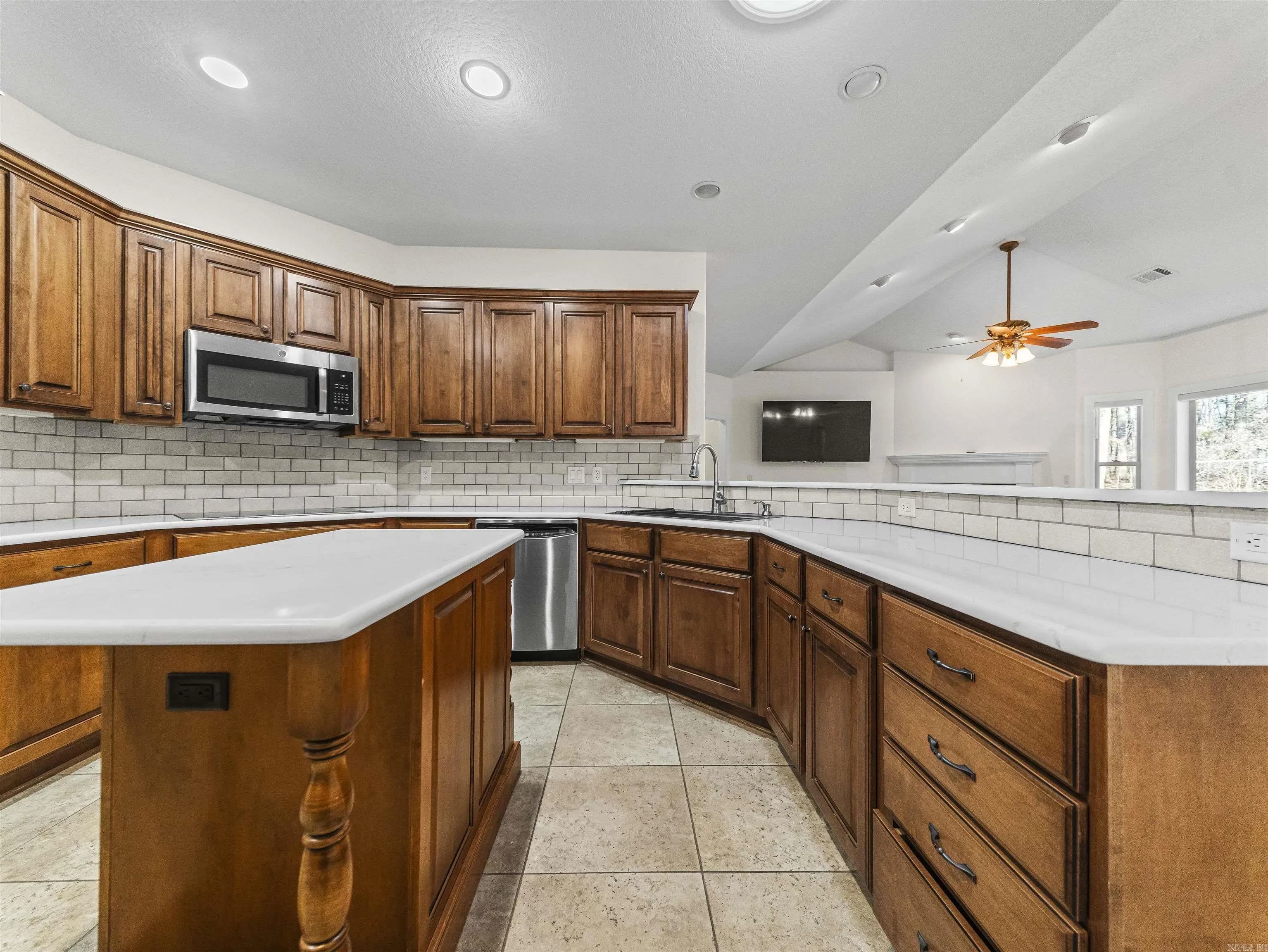 Property at 10  Marbella - Image 11