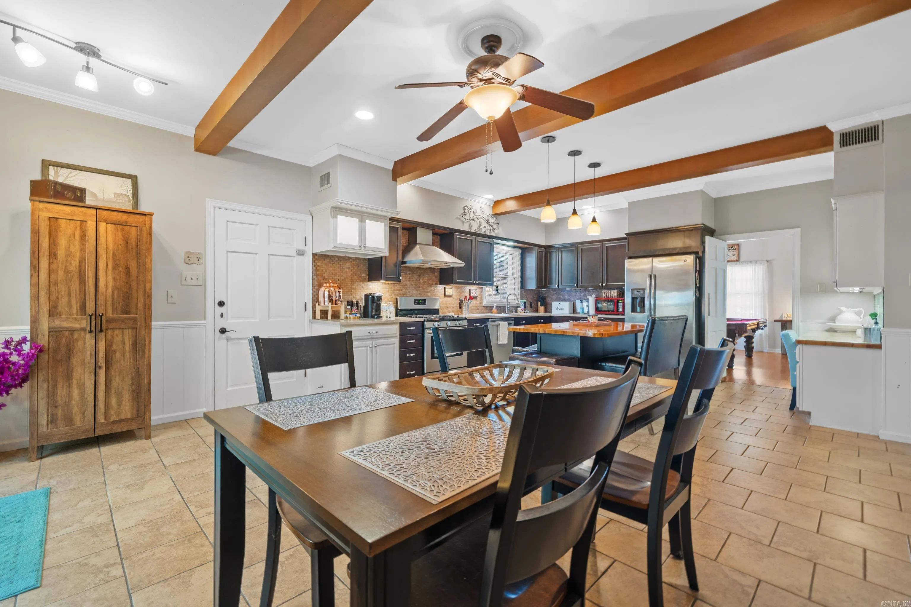 Property at 109  Carney - Image 18