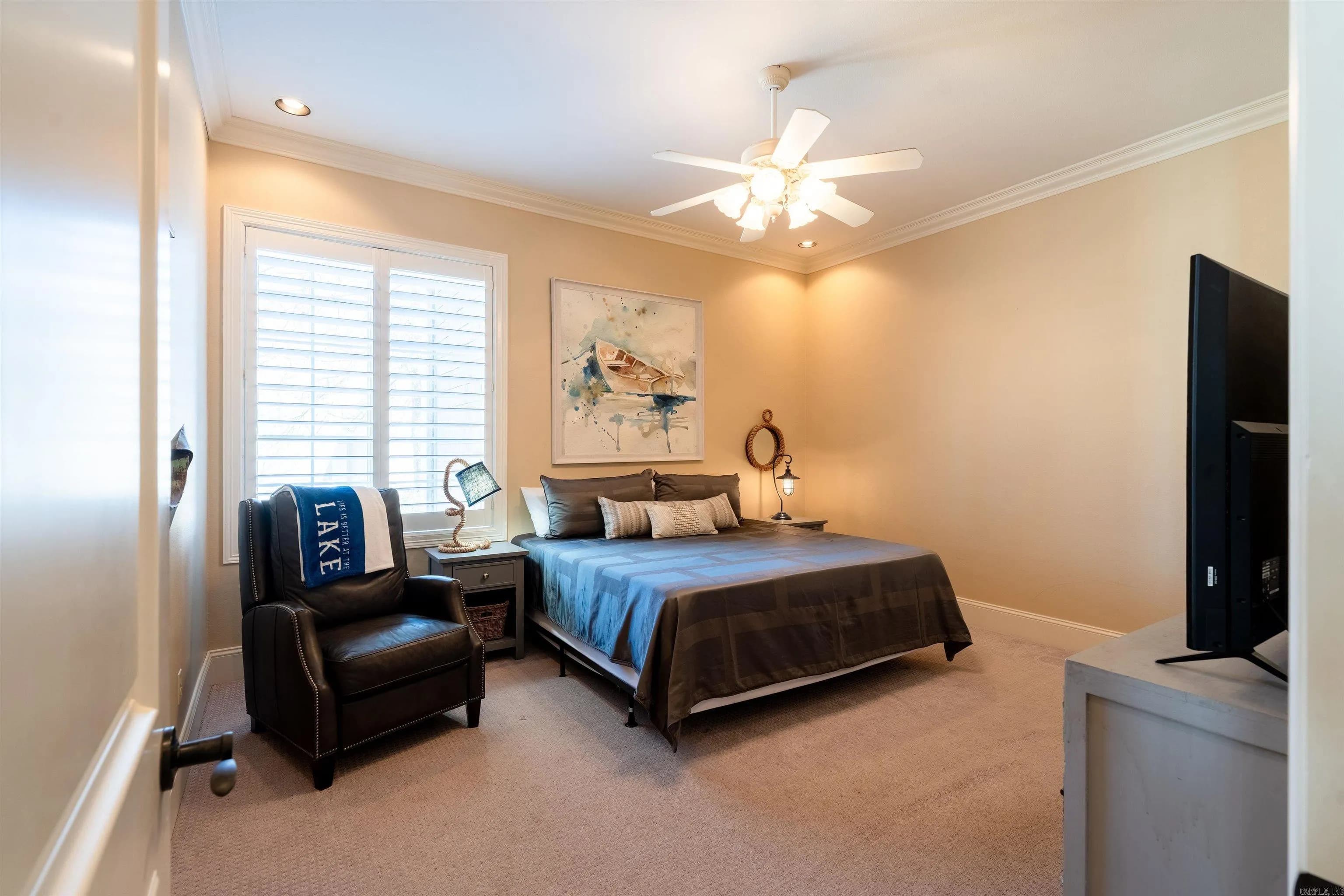 Property at 750  Ridge - Image 25