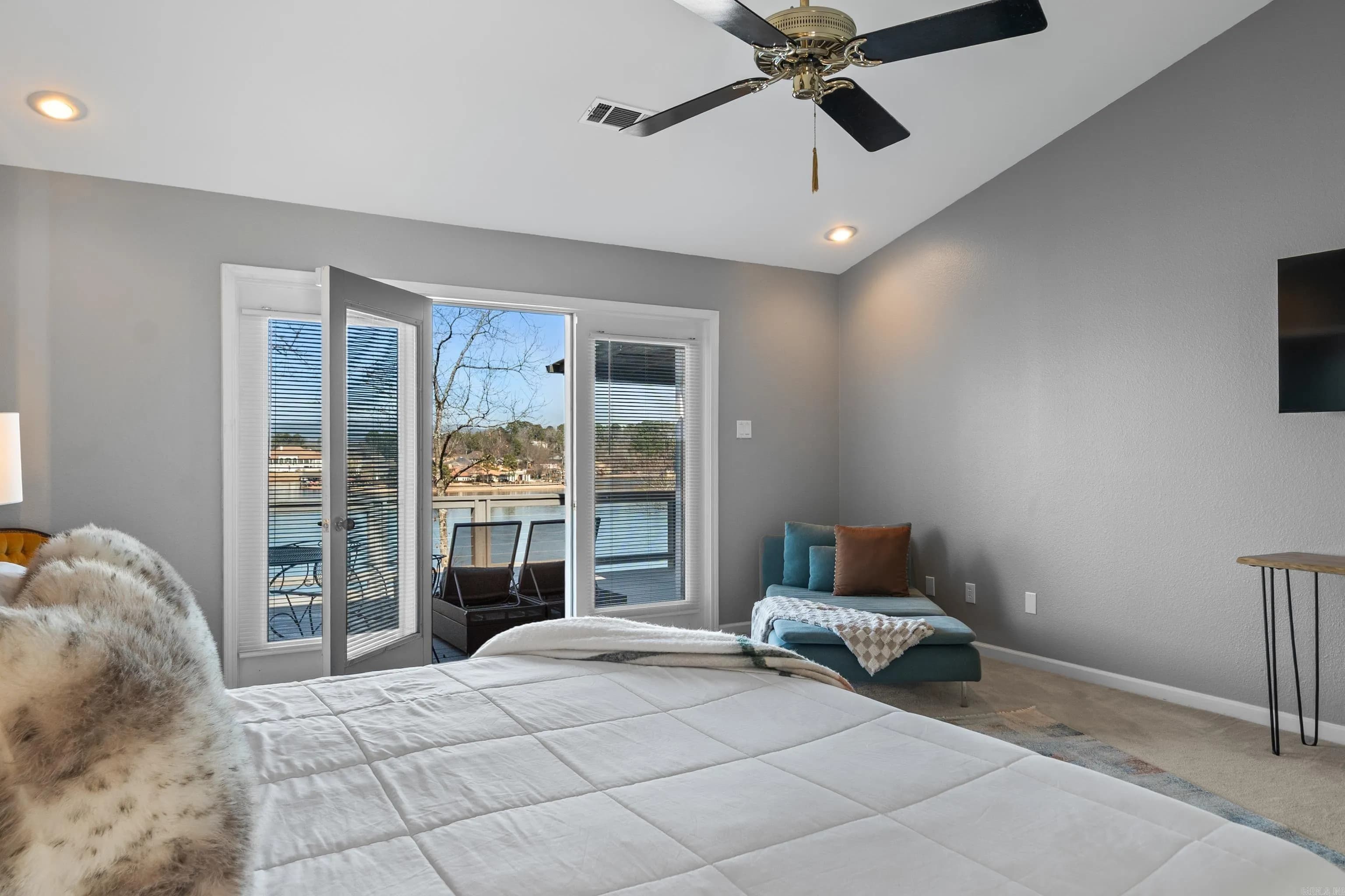 Property at 139  Sammie - Image 26