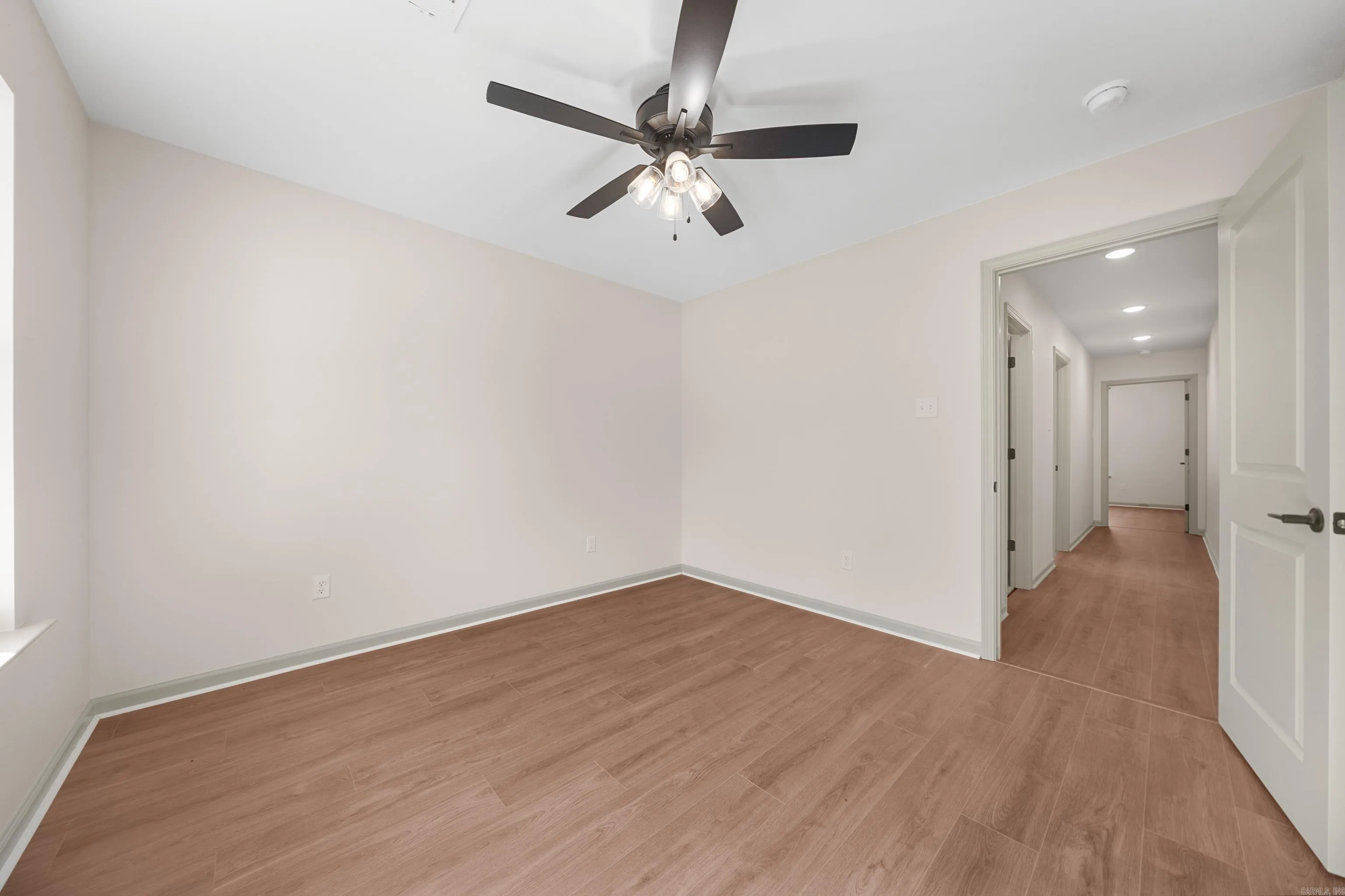Property at 347  Diamondhead - Image 33