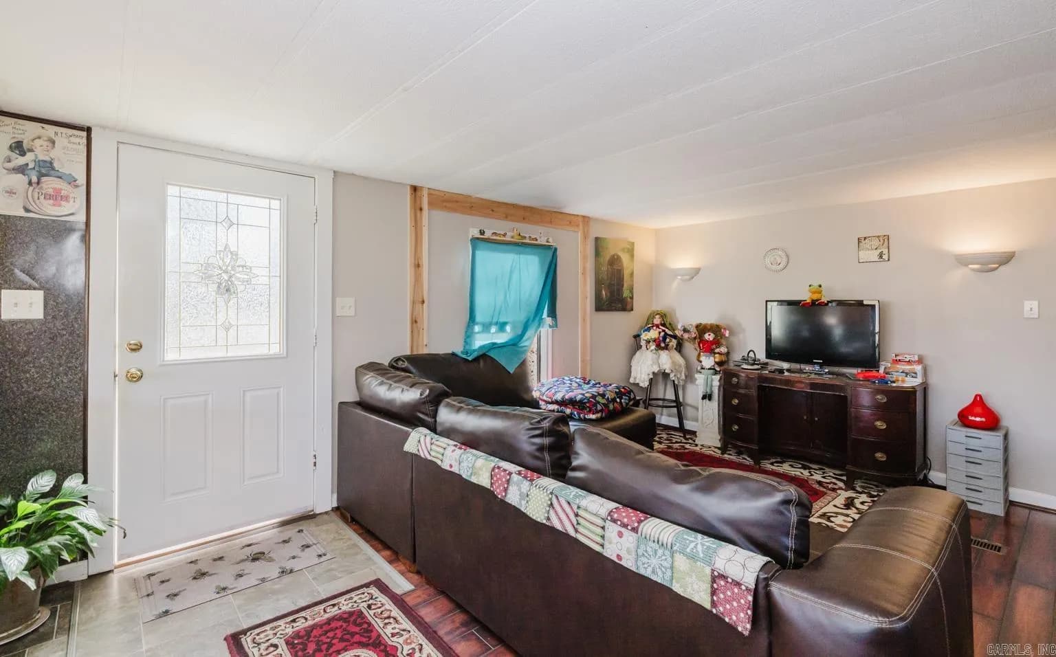 Property at 2913  Glennbrook - Image 6