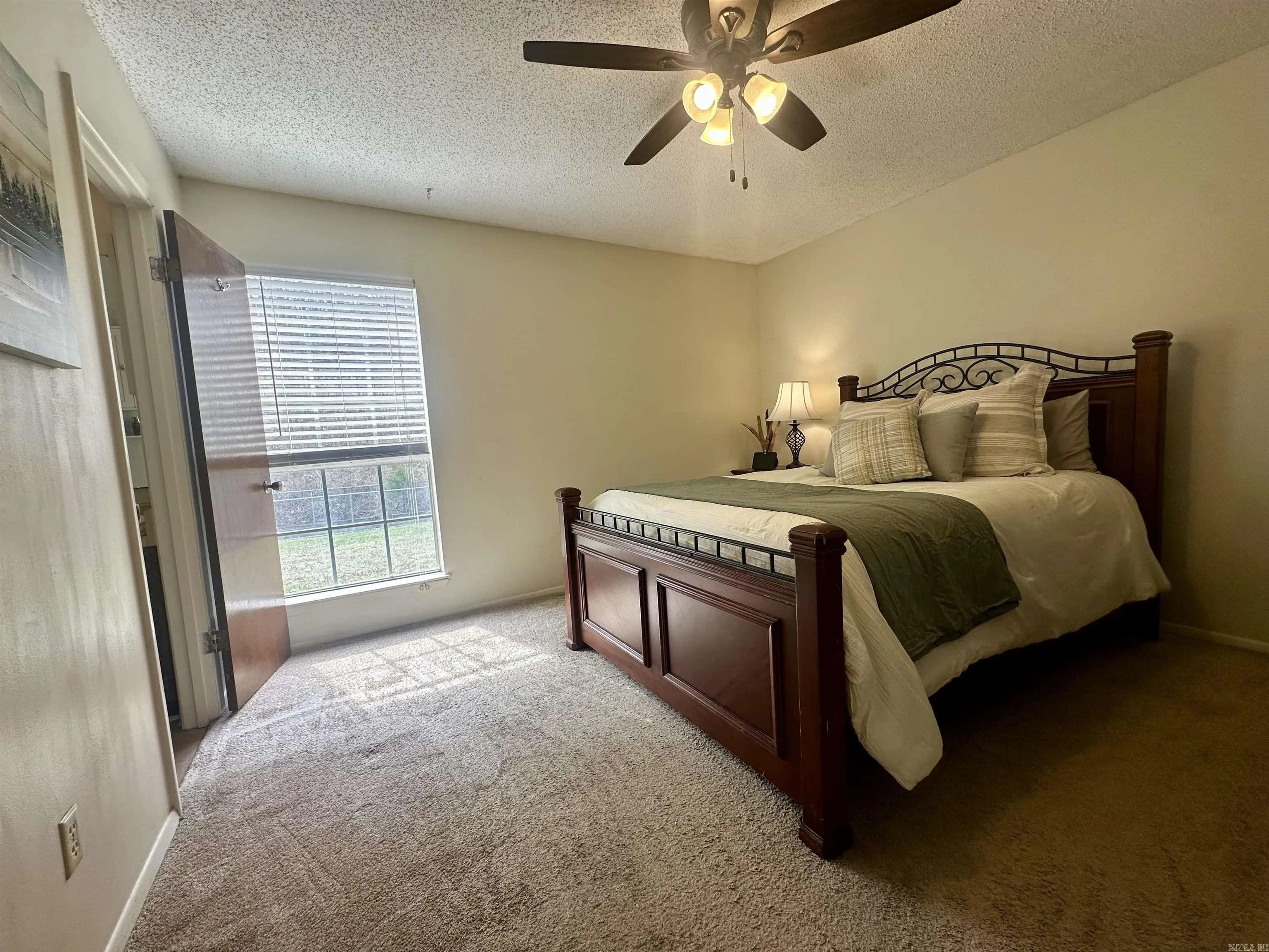 Property at 1205  Nicole - Image 7