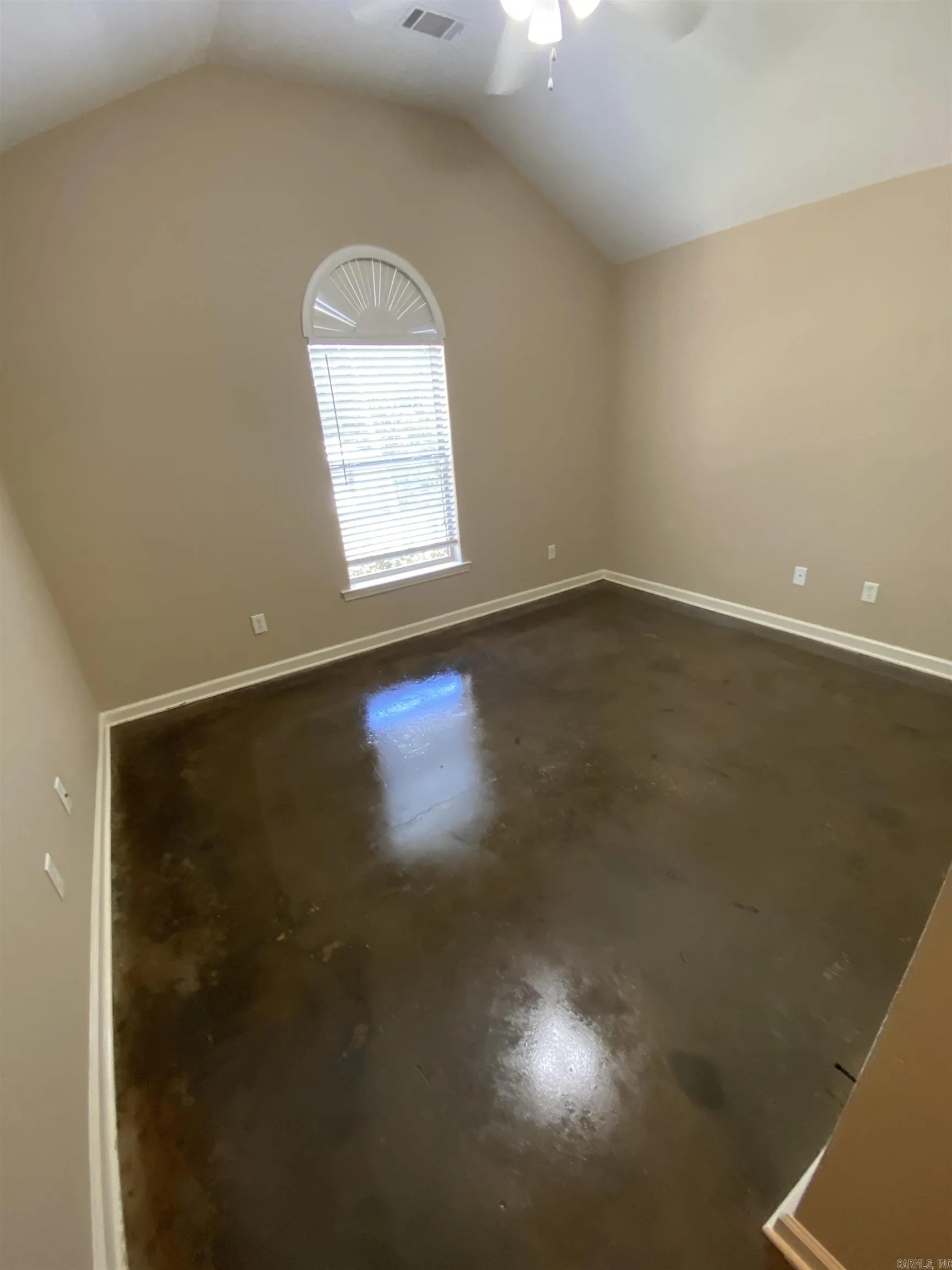 Property at 1906  Leander - Image 22