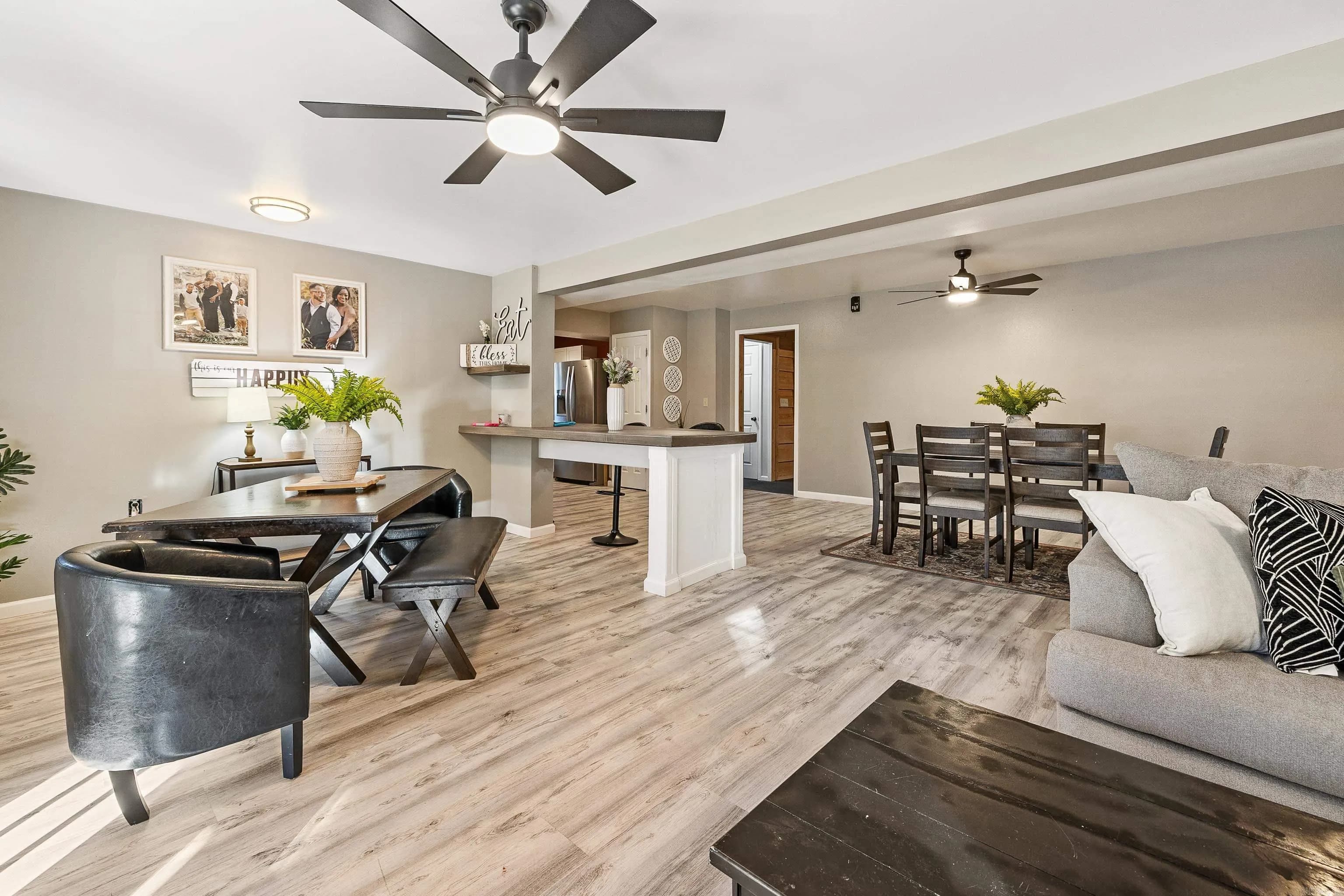 Property at 401  Aden - Image 10