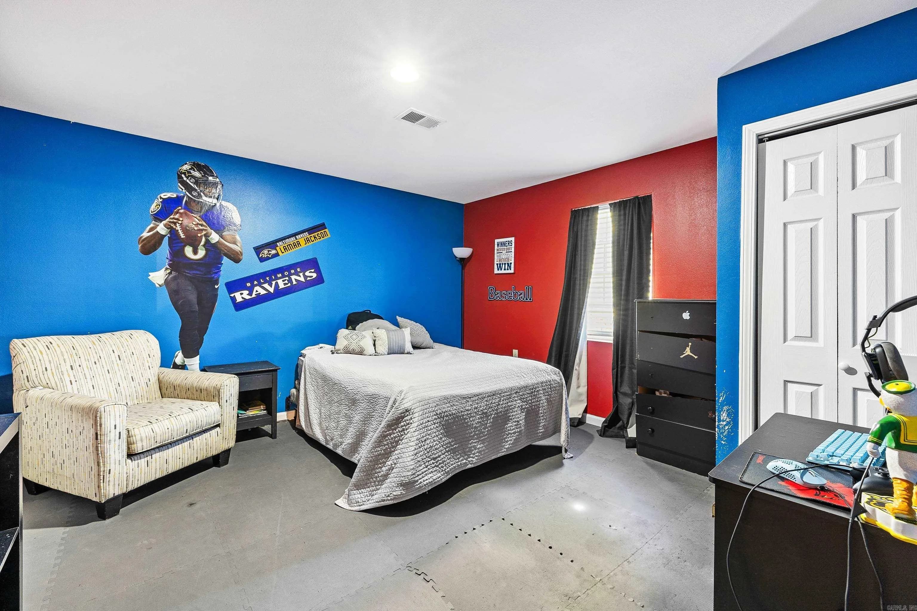 Property at 401  Aden - Image 47
