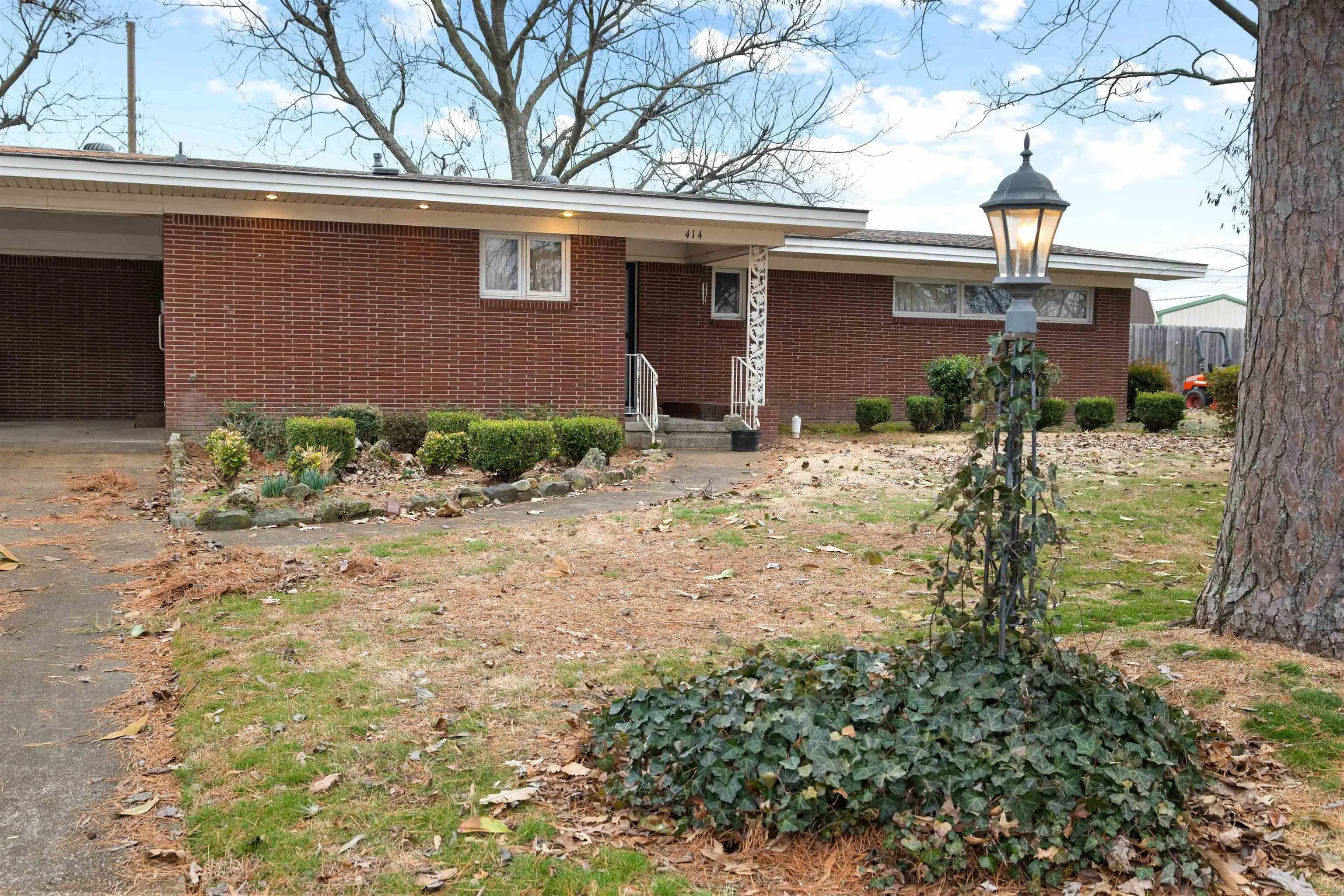 Property at 414  Ridgecrest - Image 2