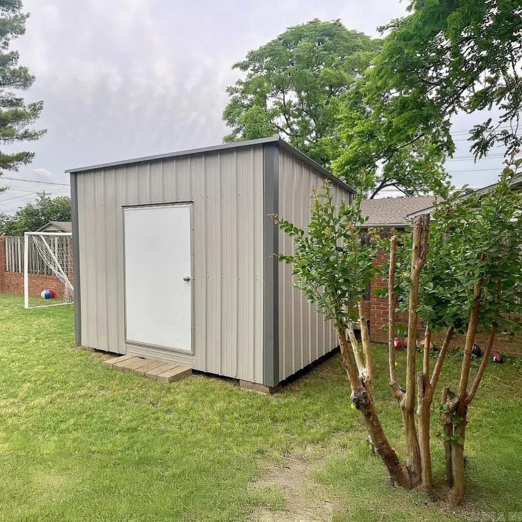 Property at 511 N 2nd st - Image 40