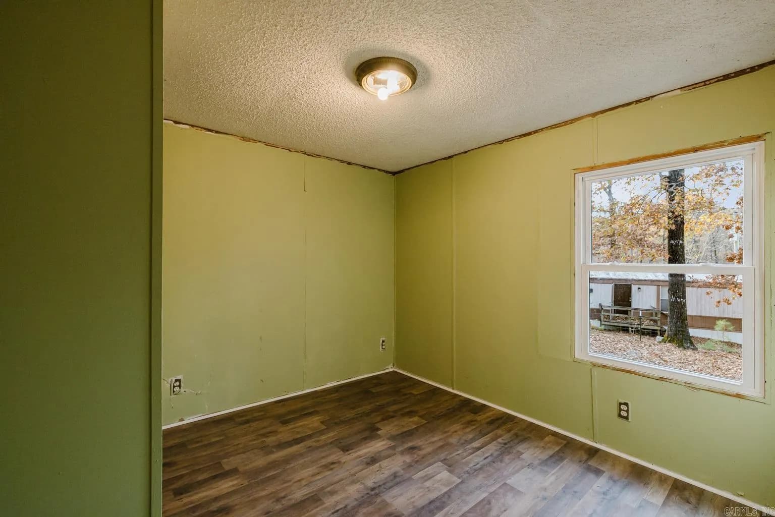 Property at 8718  Amber - Image 20