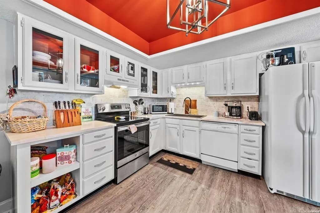 Property at 501  Belvedere, C-6 - Image 21