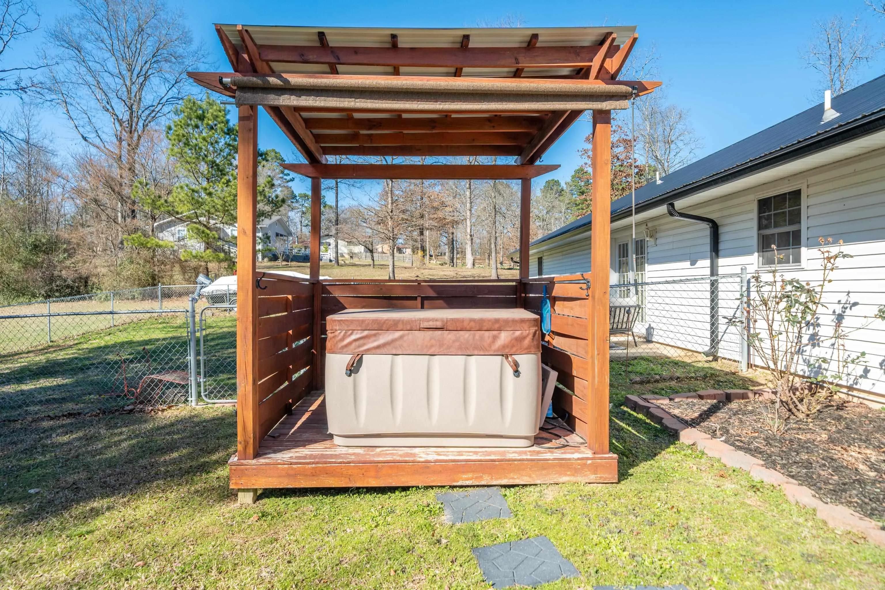 Property at 230 S Ross maddox - Image 37