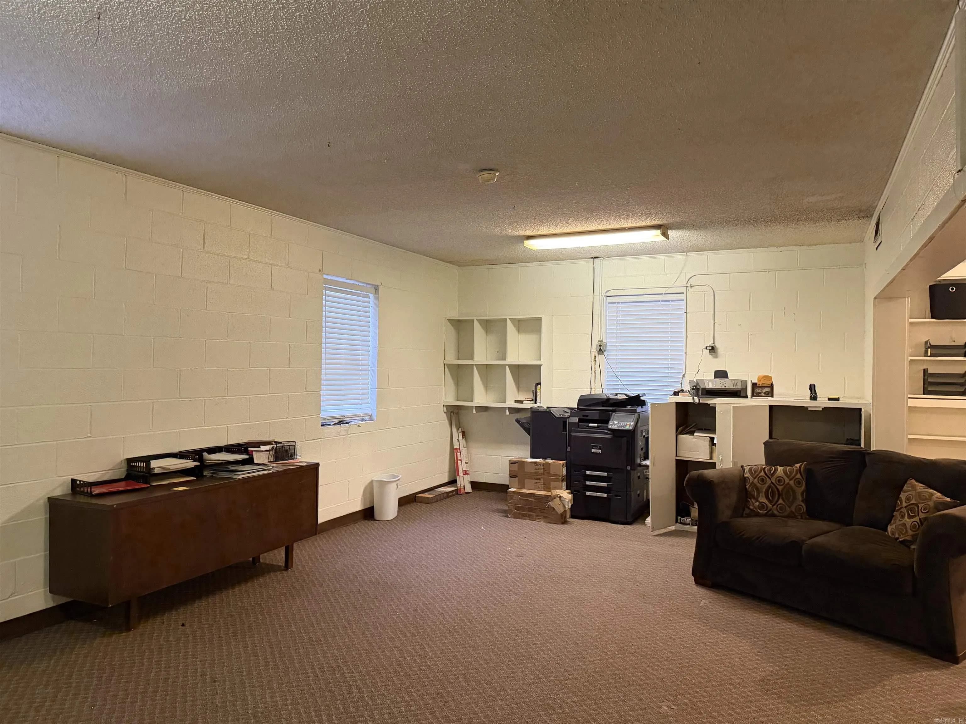 Property at 5103 W Malcomb street - Image 10