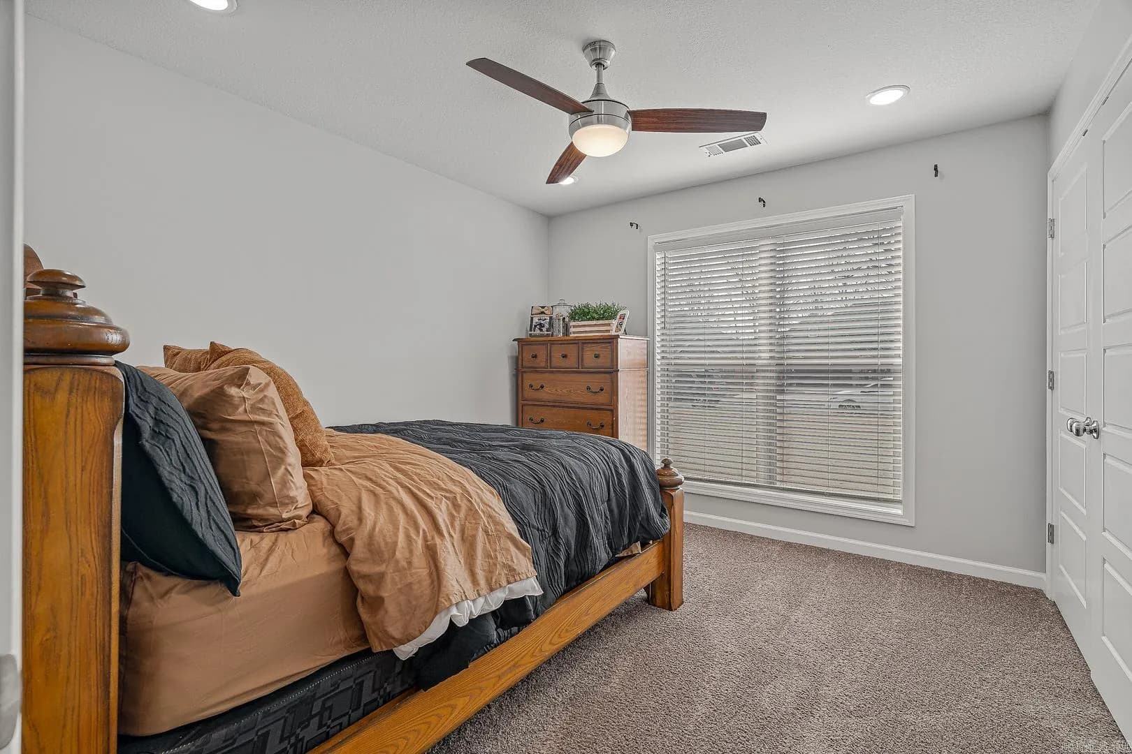 Property at 1003  Ava lane - Image 17