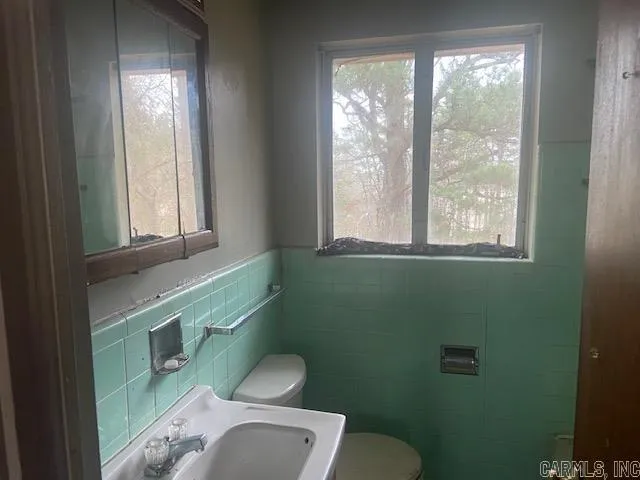 Property at 14  Rosemont - Image 7
