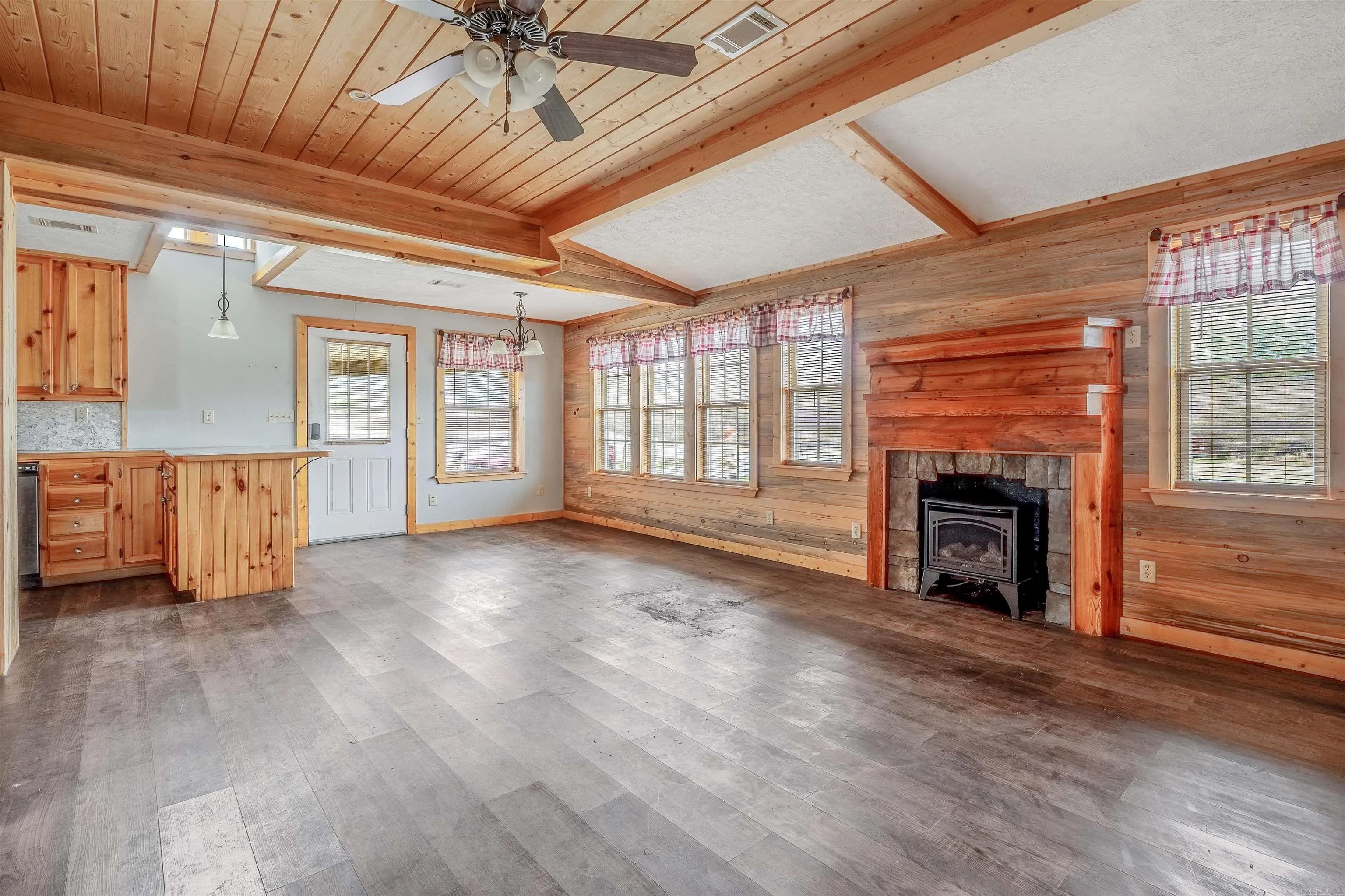 Property at 133  Gulf mountain - Image 2