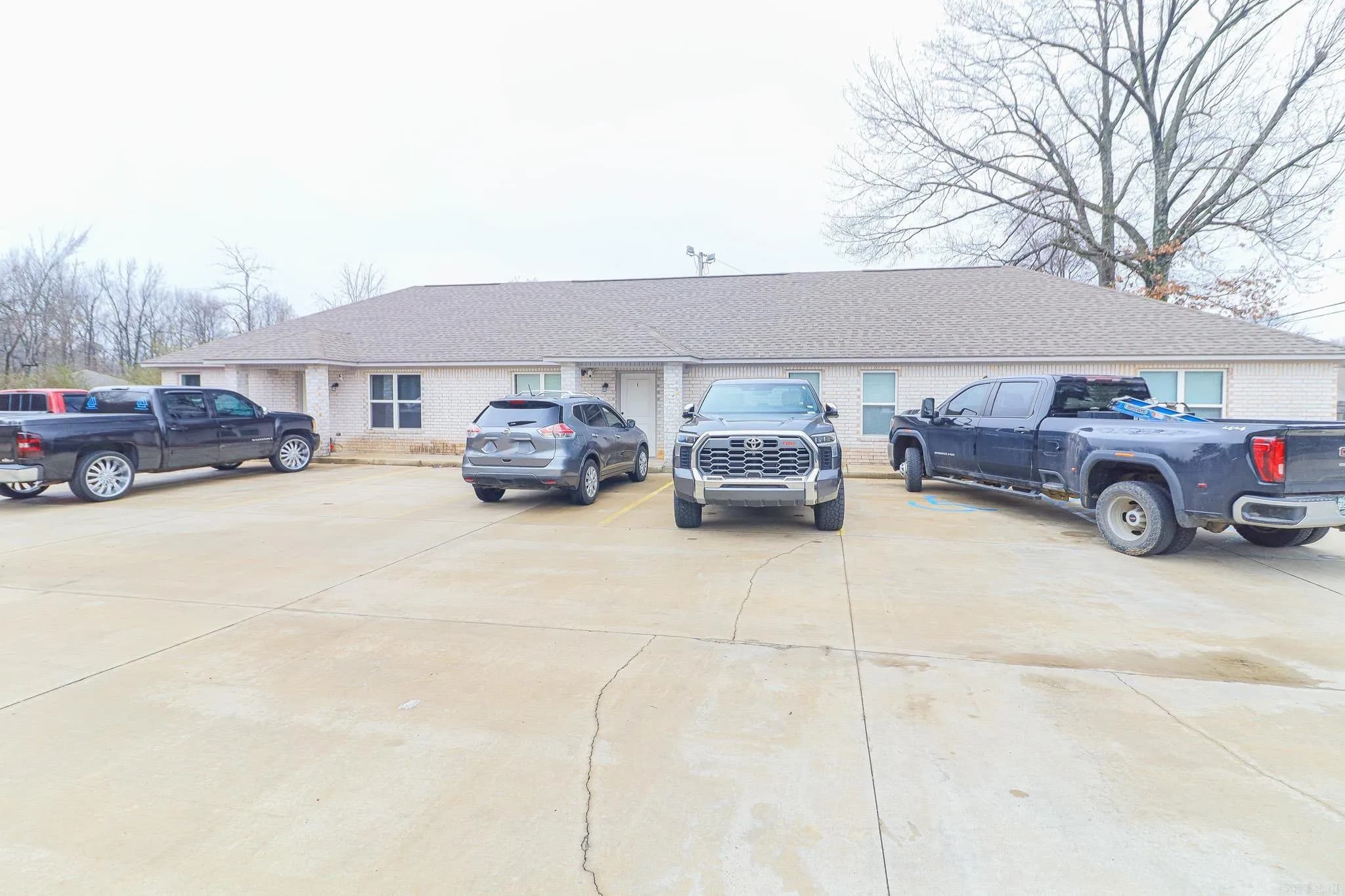 Property at 319  Scott - Image 13