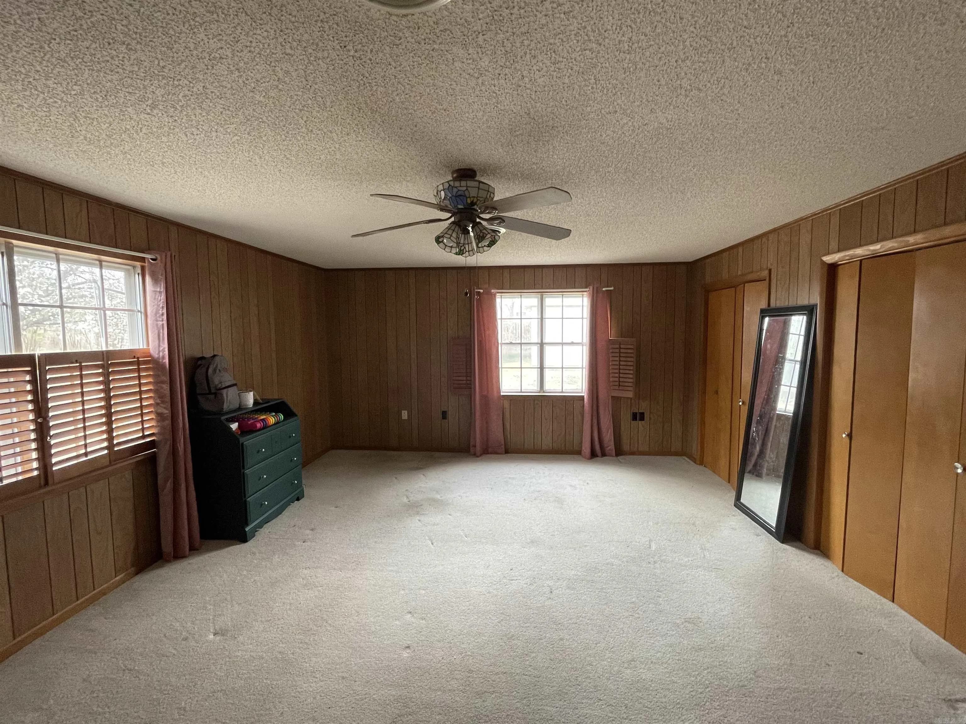Property at 1346  Glenmere - Image 11
