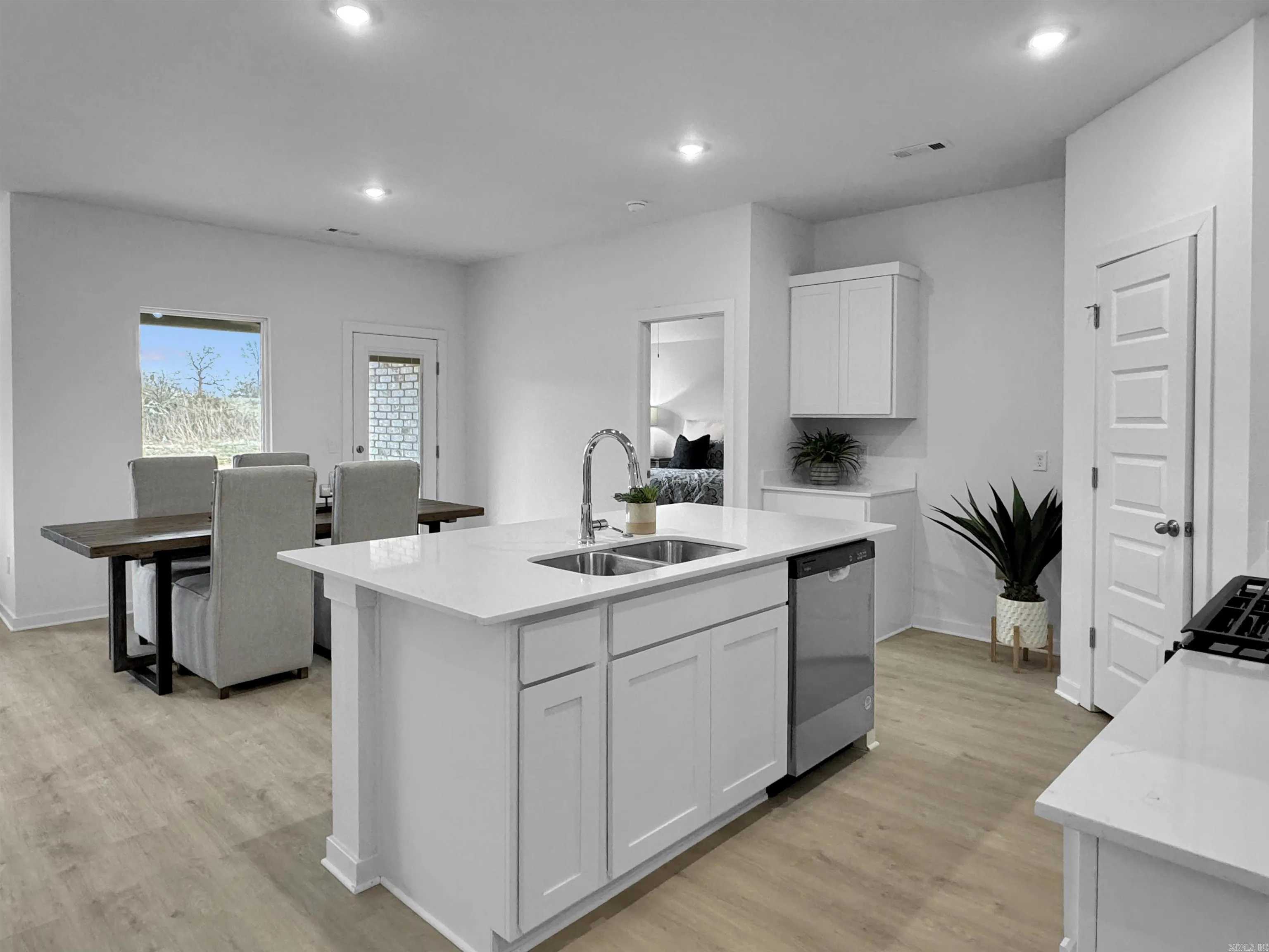 Property at 704  Riley - Image 5