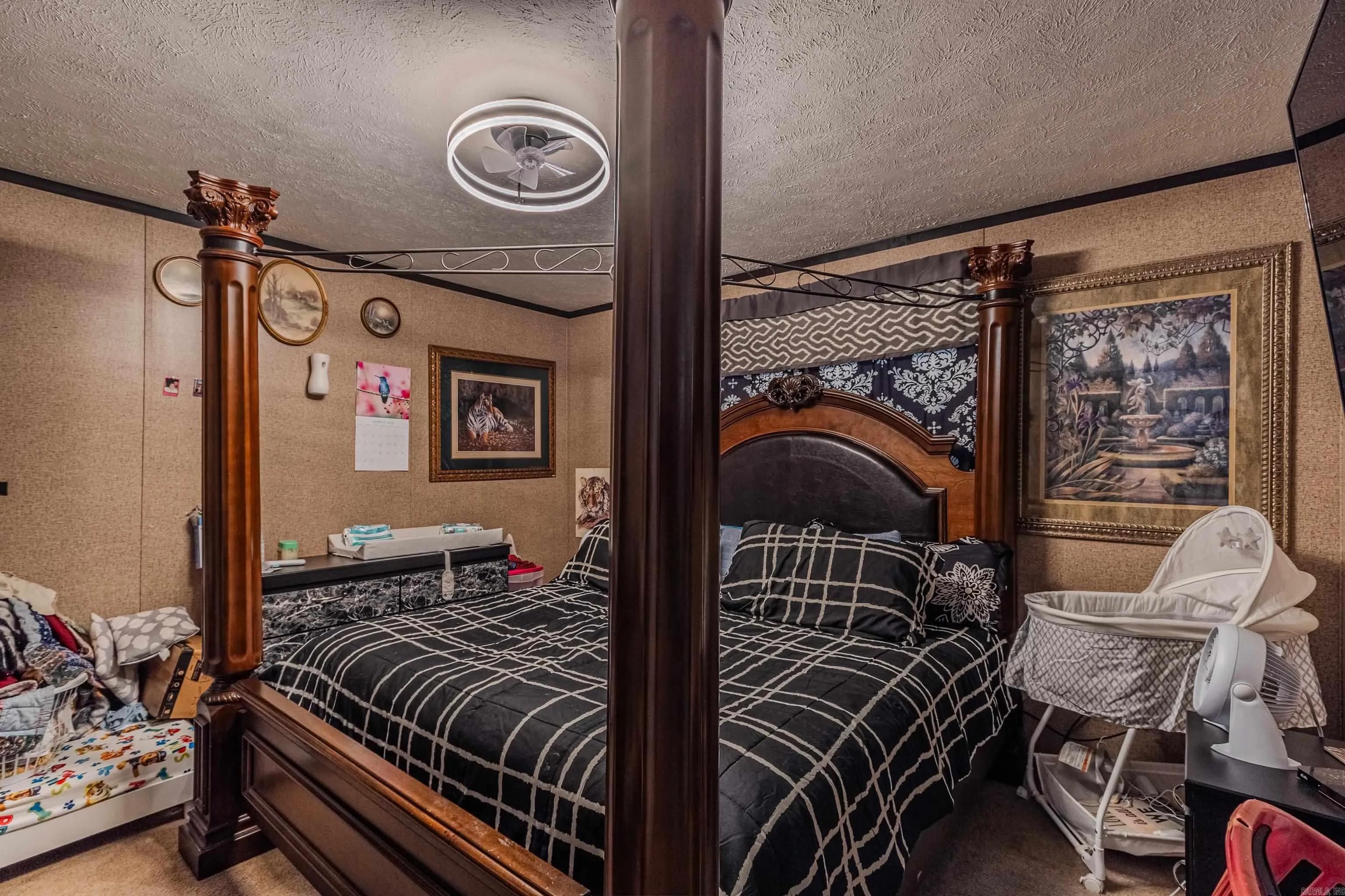 Property at 48  Greene 7615 - Image 17