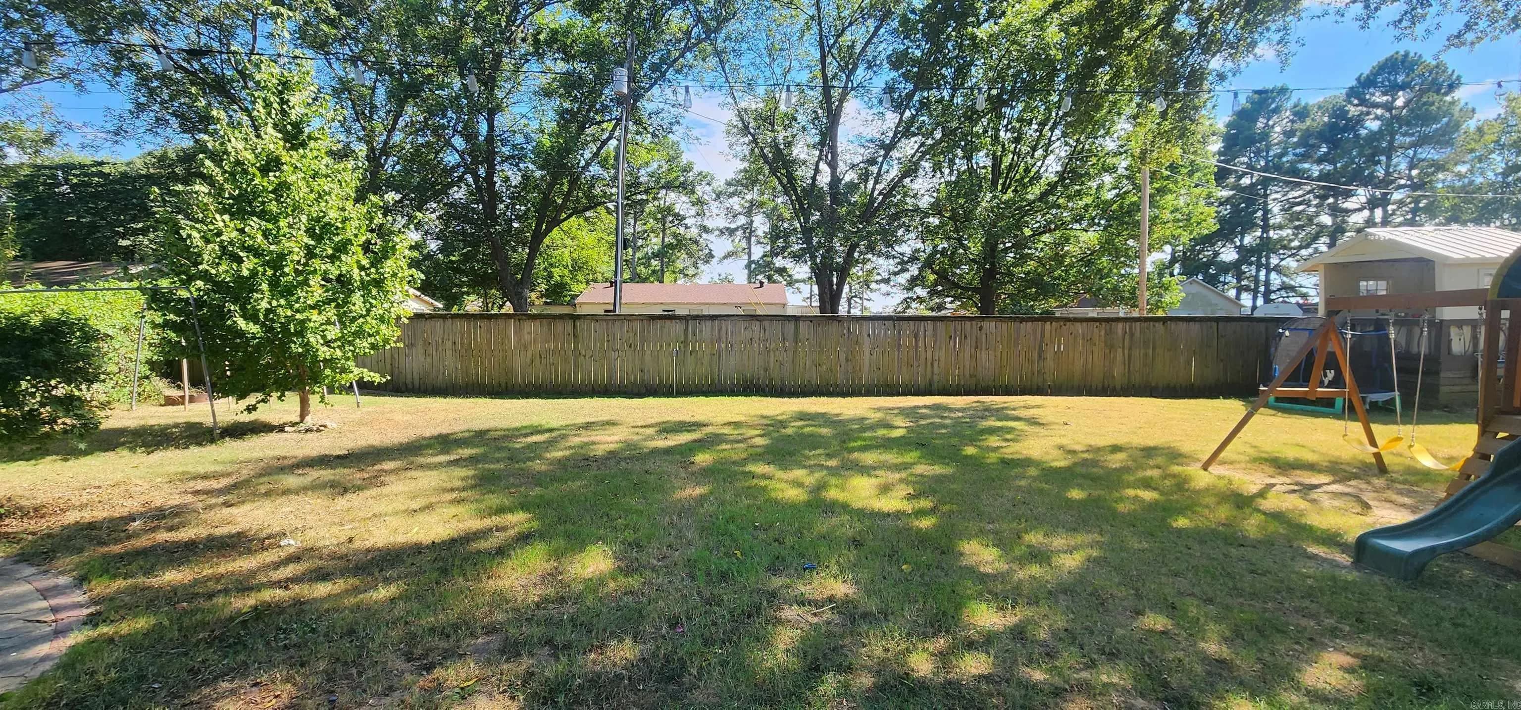 Property at 2600  Hollywood st - Image 2
