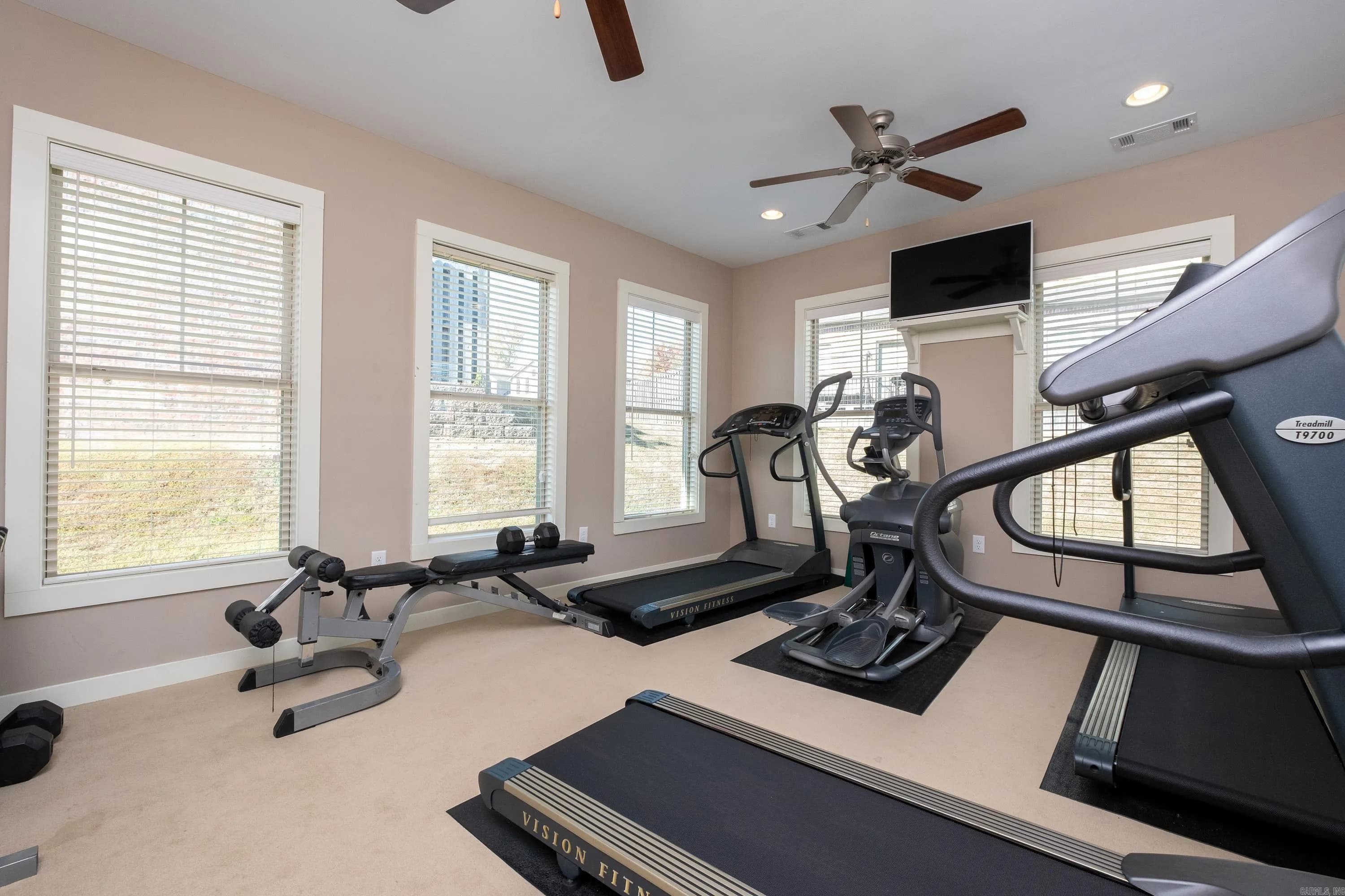 Property at 104  Venezia - Image 36