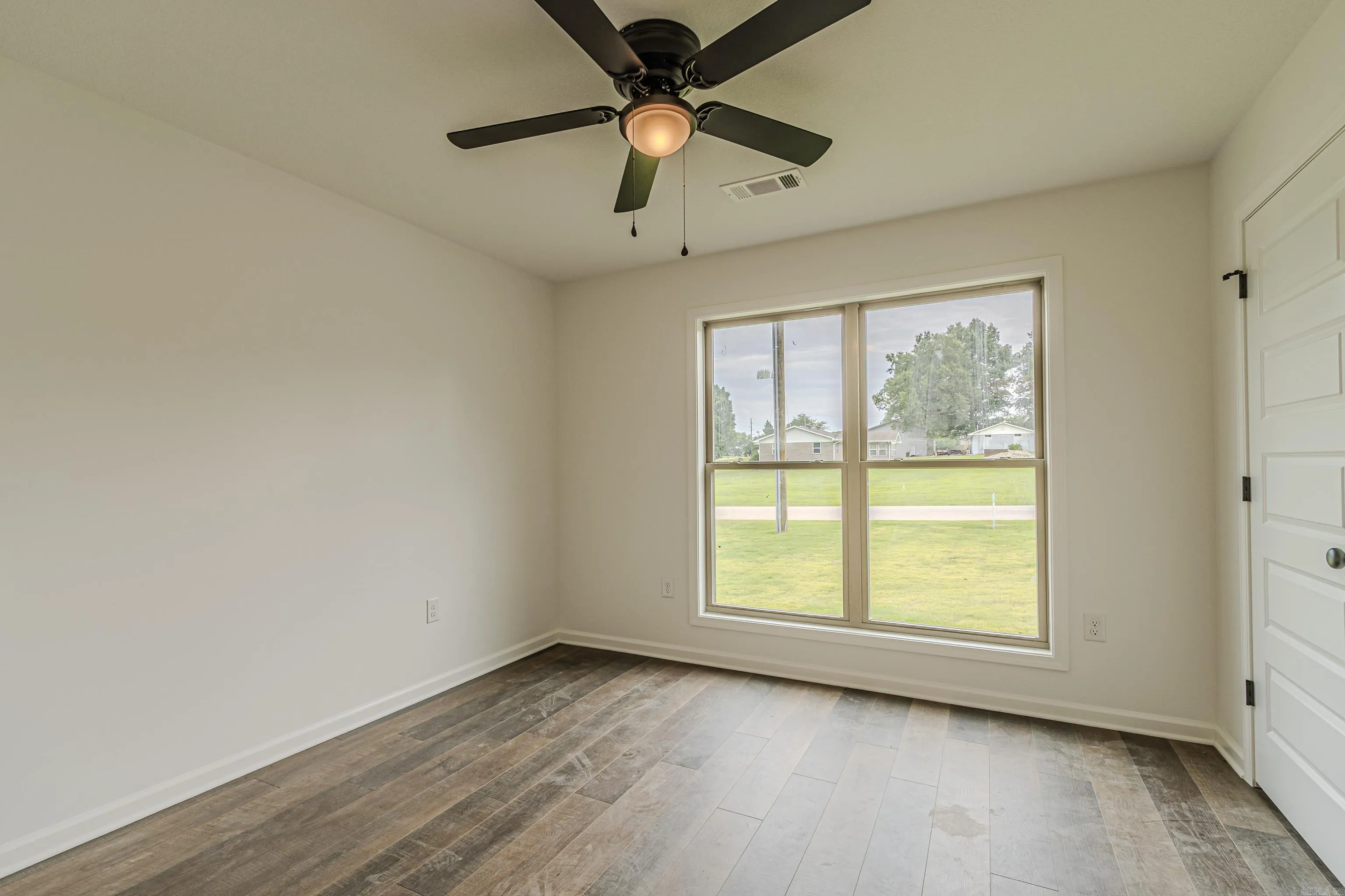 Property at 2011  Wildrose - Image 9