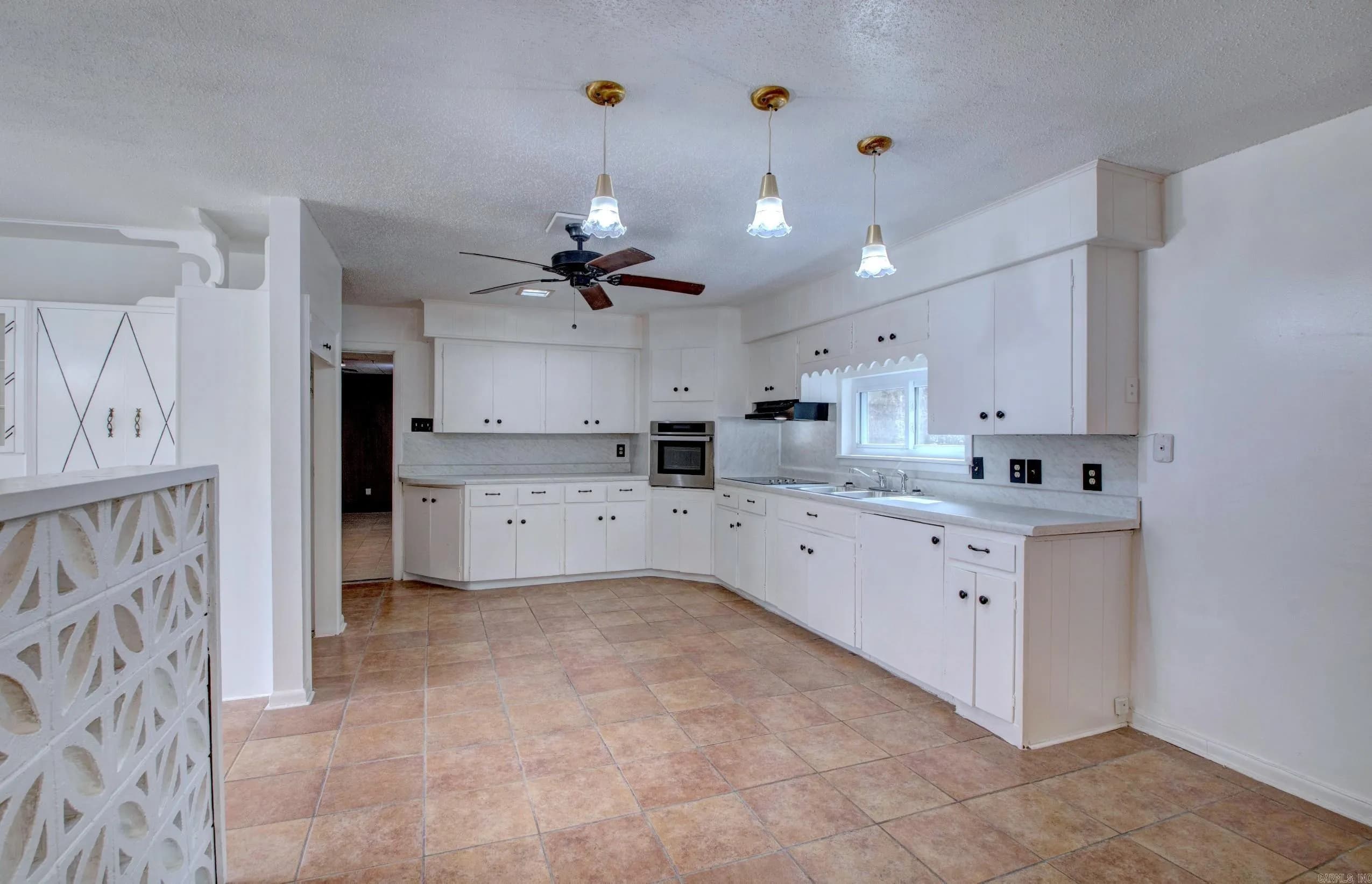 Property at 3815  Bruno - Image 6