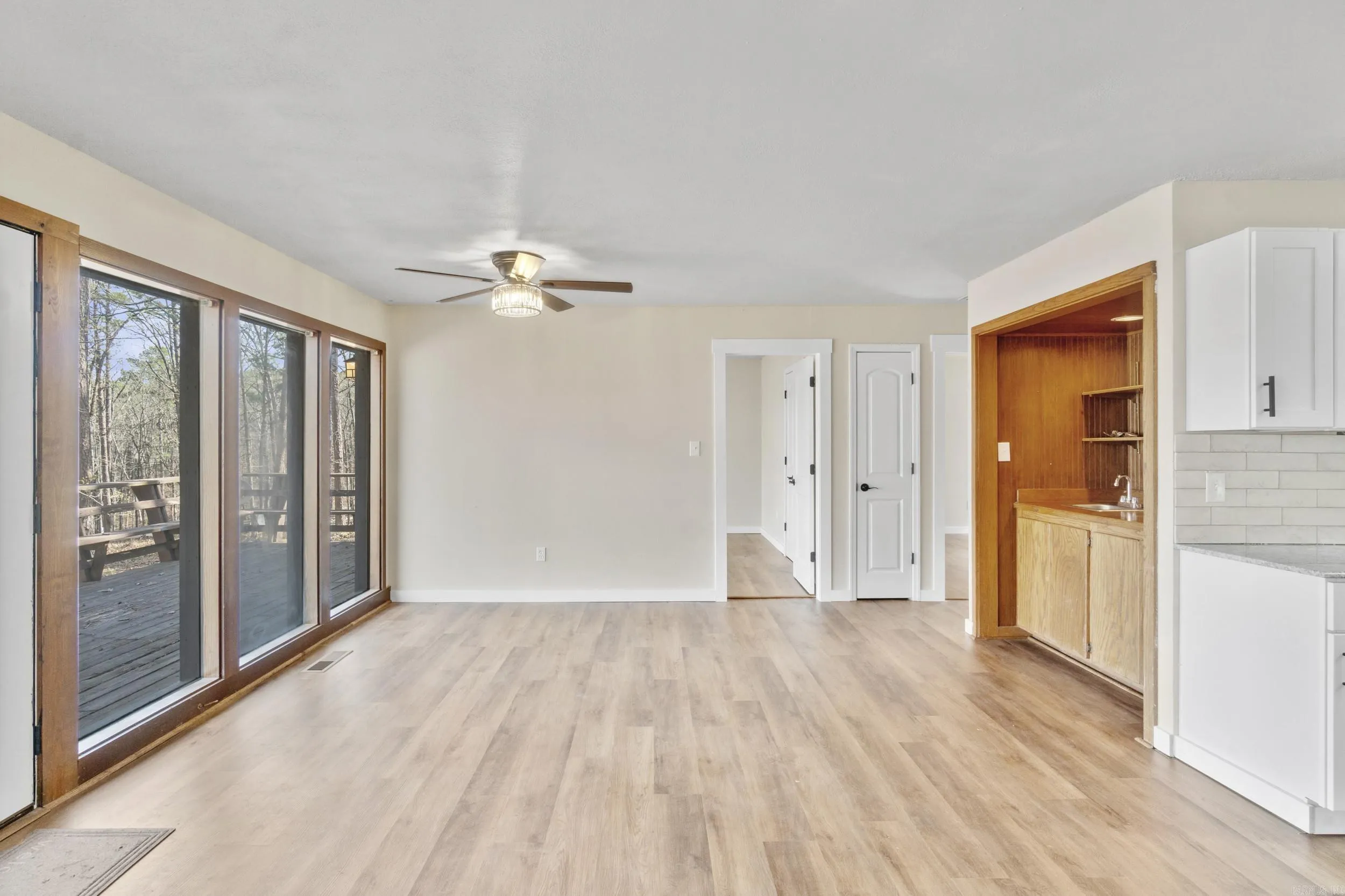 Property at 2409  Tannenbaum road - Image 11