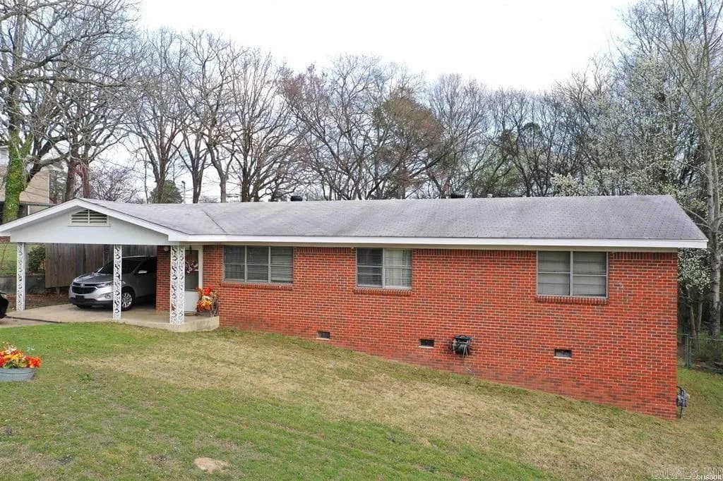 Property at 201  Elmhurts - Image 6