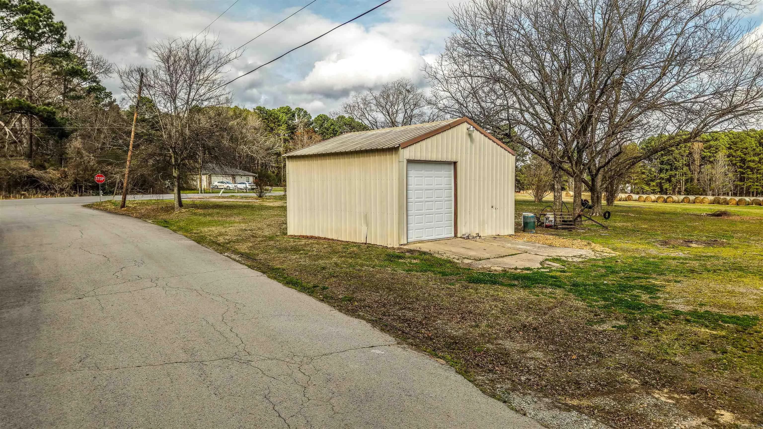Property at 14301  Mann lane - Image 18