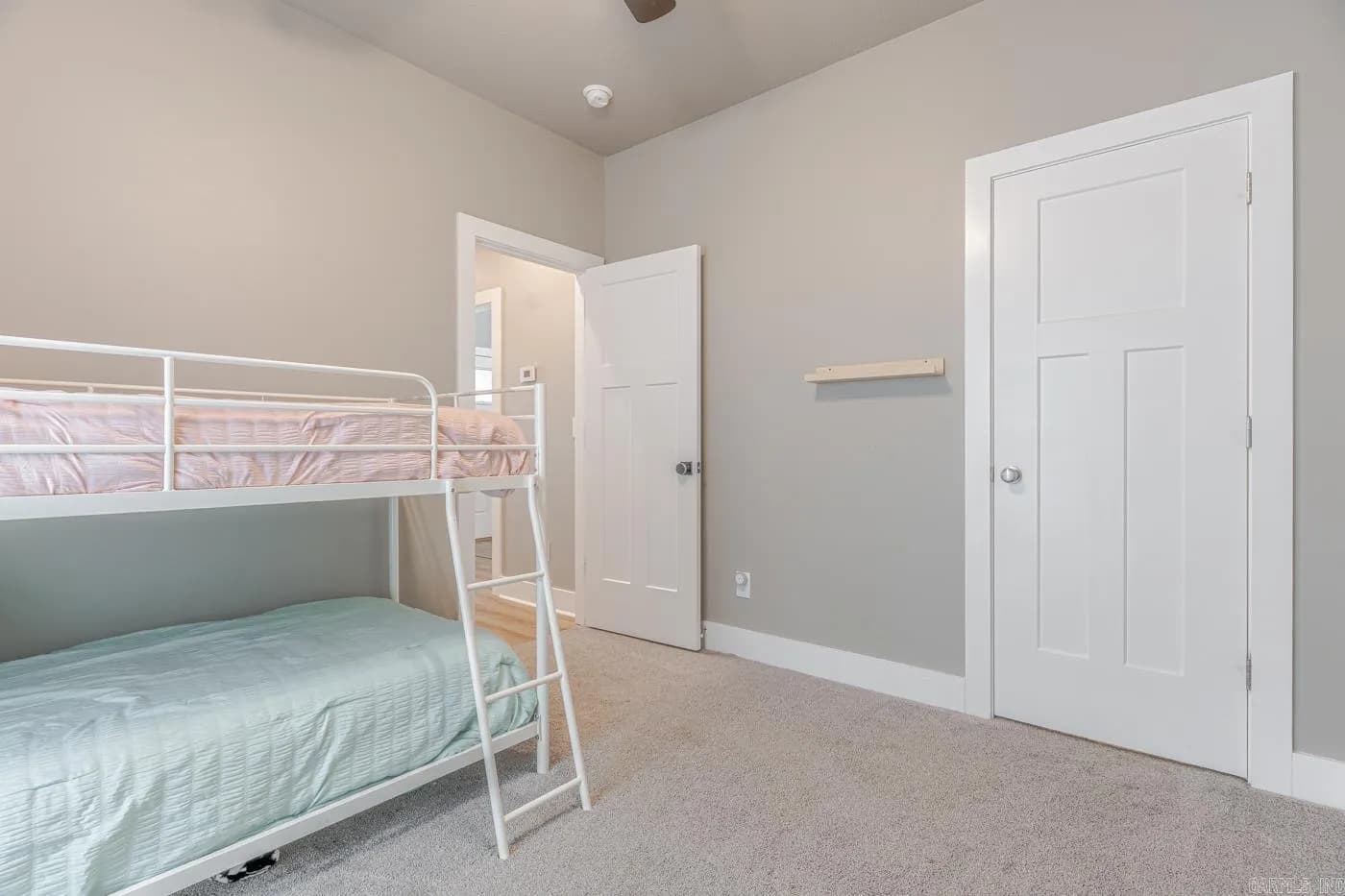 Property at 4725  Edgemont dr - Image 21