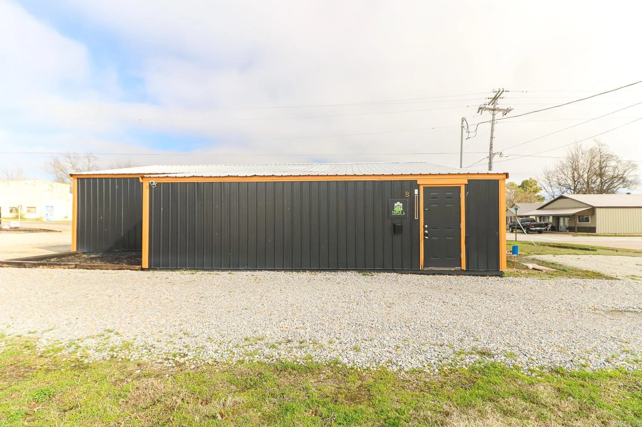 Property at 100 S 2nd - Image 14
