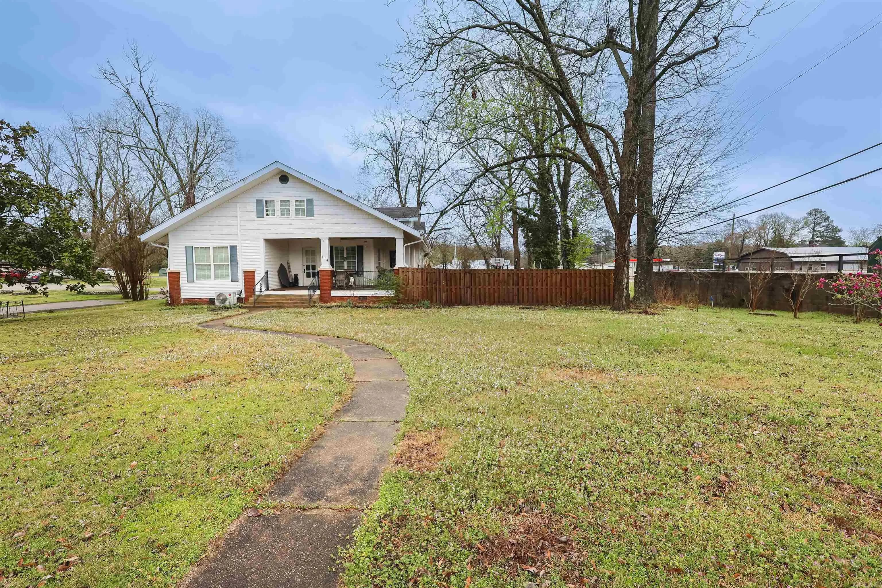 Property at 114 N Main - Image 3