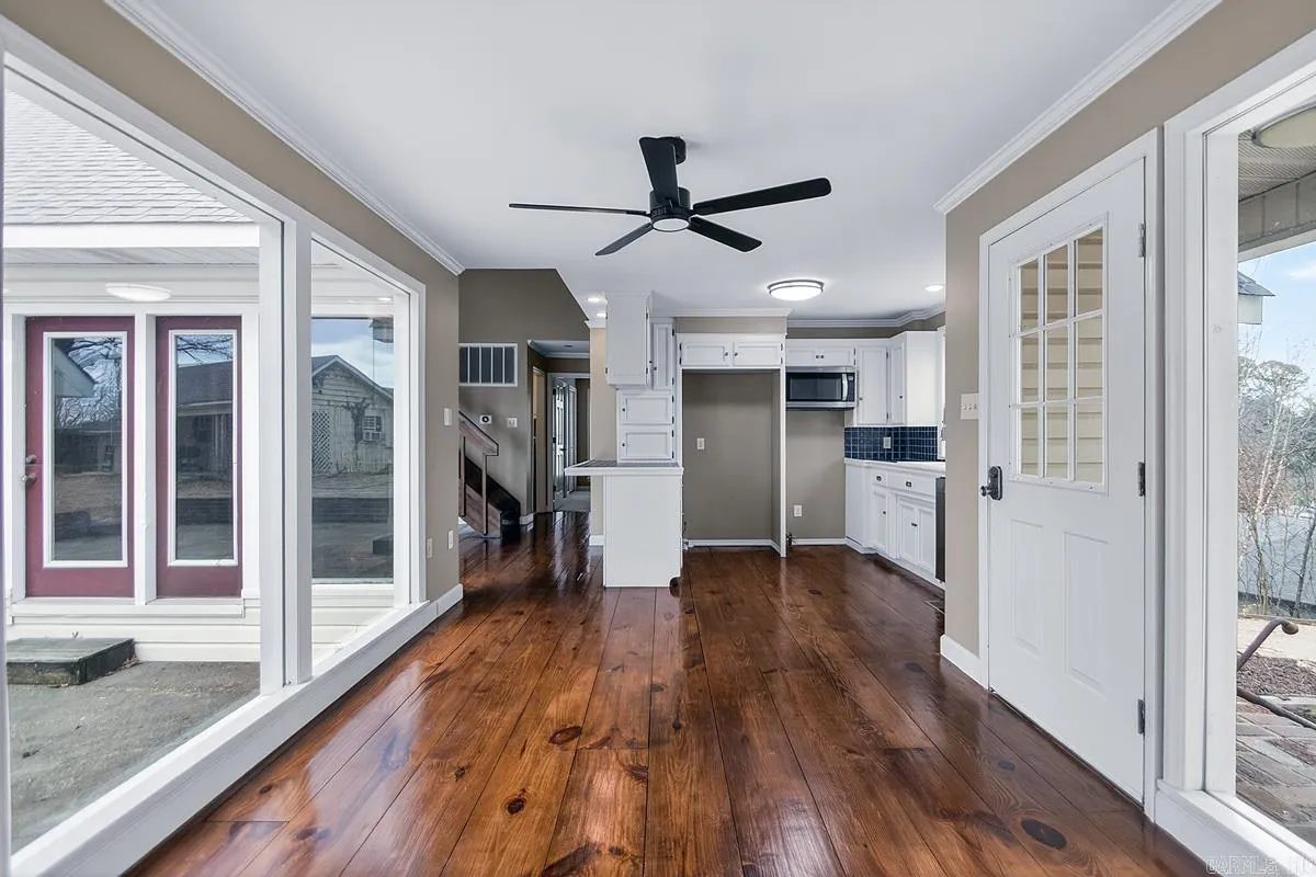 Property at 89  Bame - Image 14