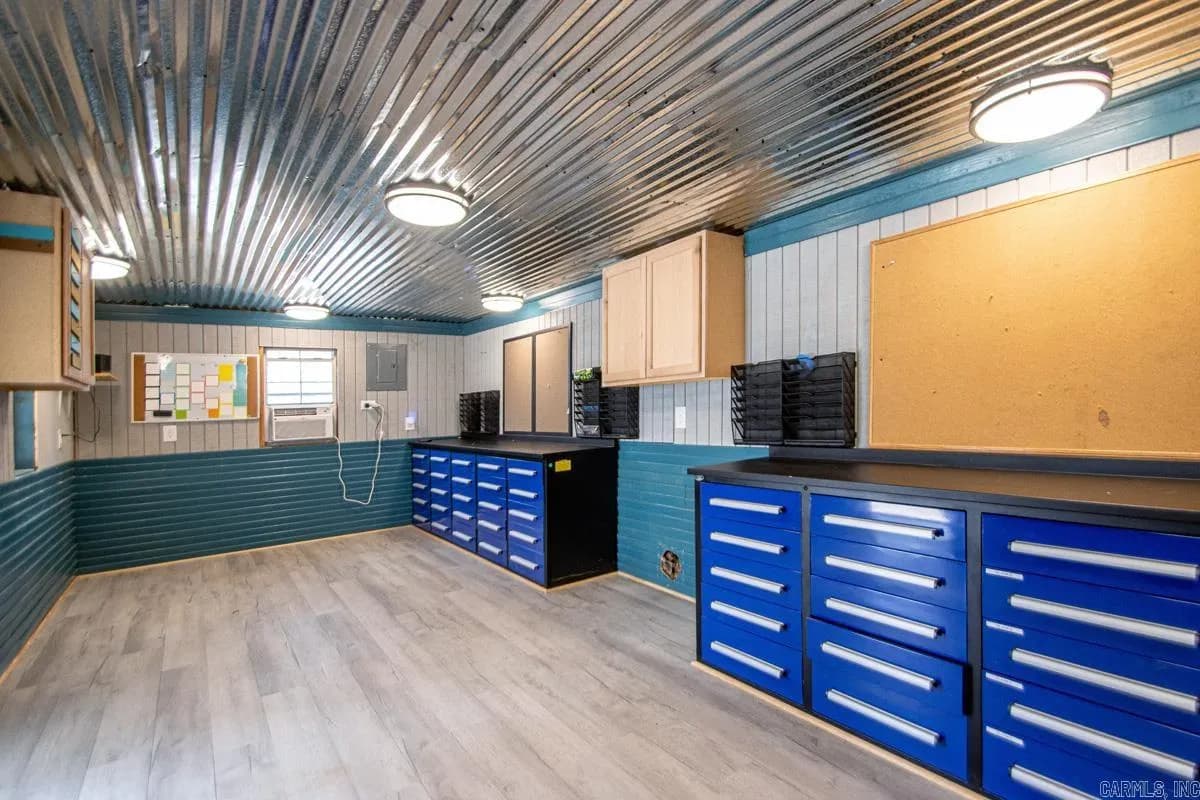 Property at 89  Bame - Image 35