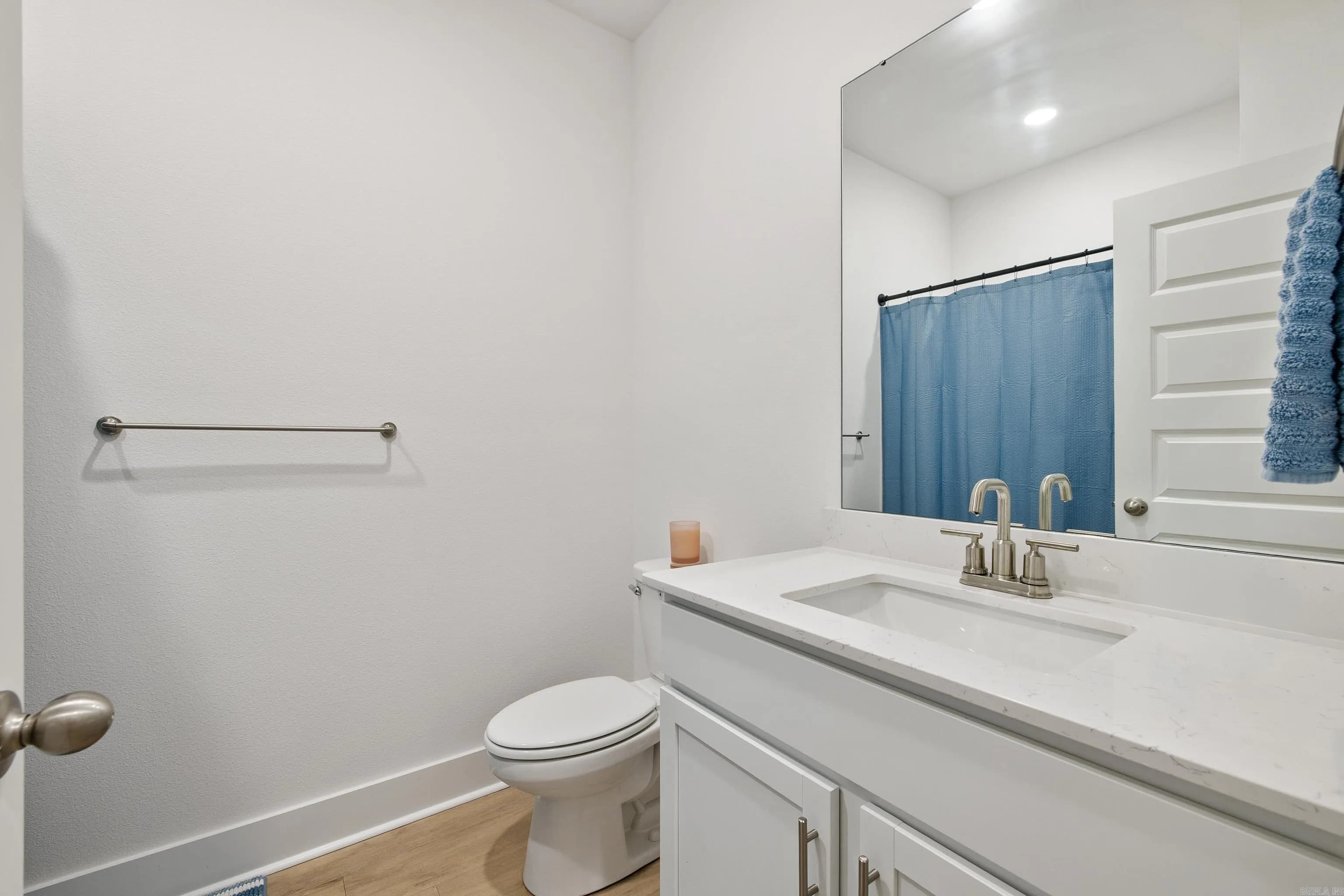 Property at 213  Lainey - Image 28