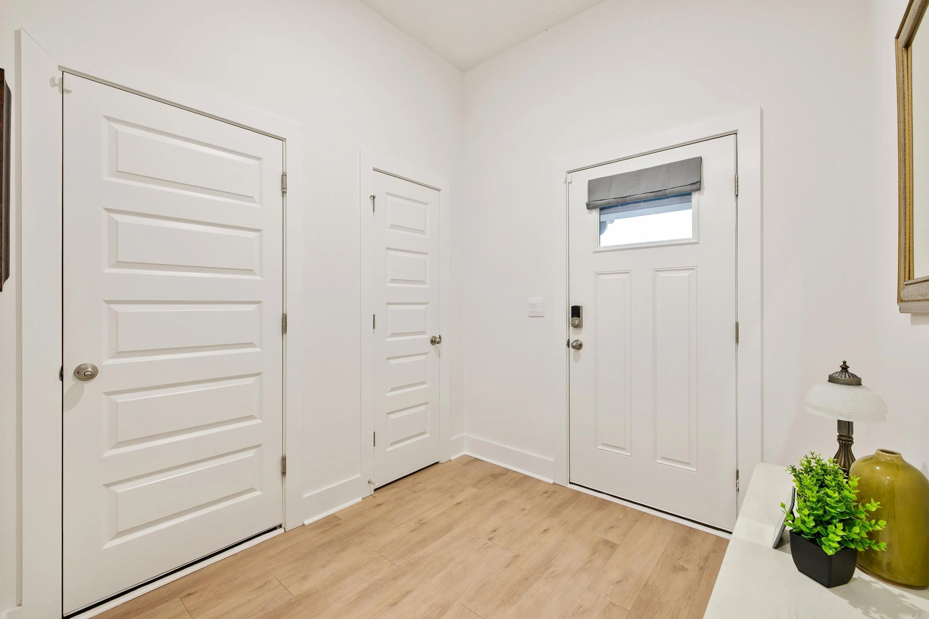 Property at 213  Lainey - Image 4
