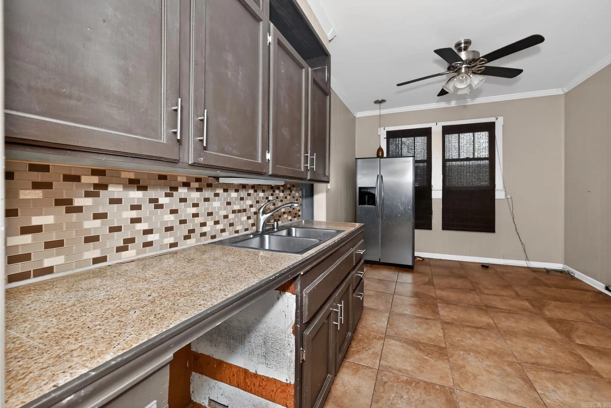 Property at 511 E Banks - Image 20