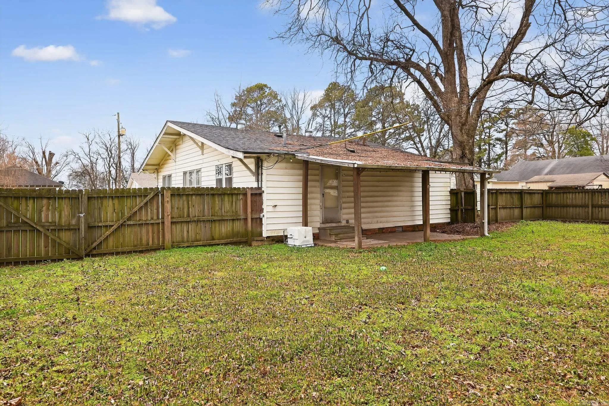 Property at 511 E Banks - Image 7